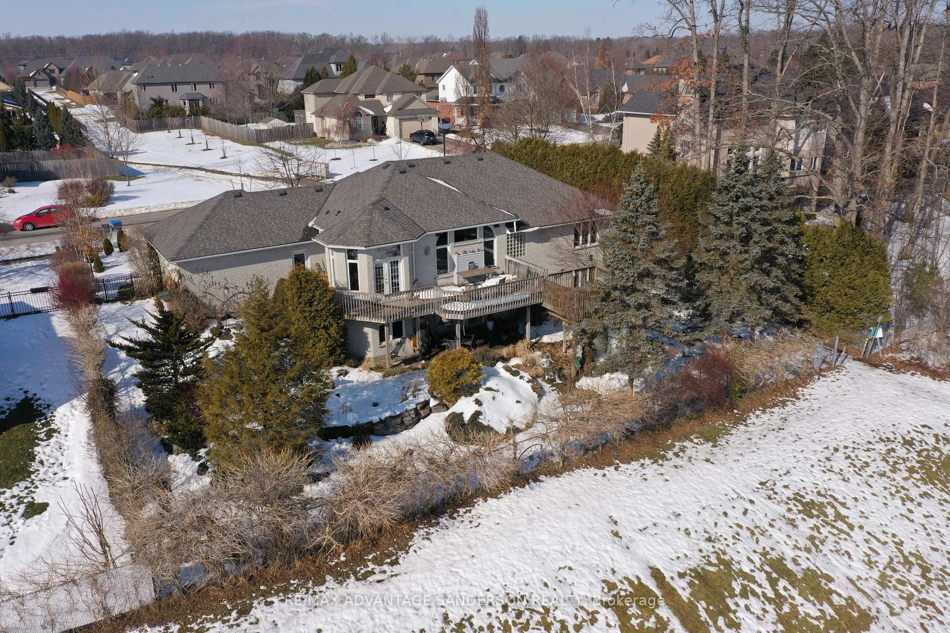 Photo 7 of 23 Birchcrest Drive, Middlesex Centre, Kilworth — HOMEH