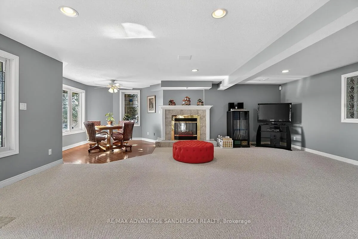 Photo 28 of 23 Birchcrest Drive, Middlesex Centre, Kilworth — HOMEH