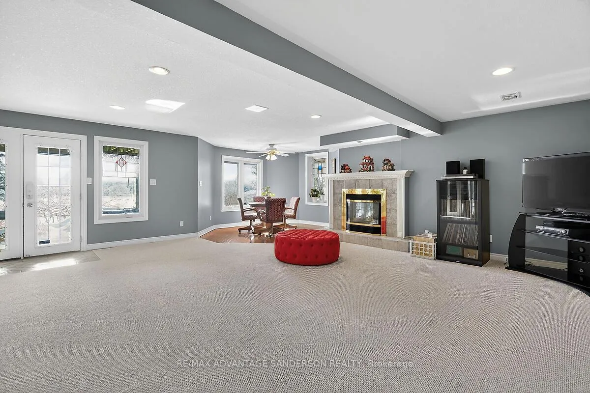 Photo 29 of 23 Birchcrest Drive, Middlesex Centre, Kilworth — HOMEH