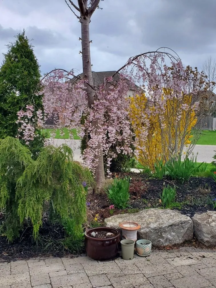 Photo 44 of 23 Birchcrest Drive, Middlesex Centre, Kilworth — HOMEH