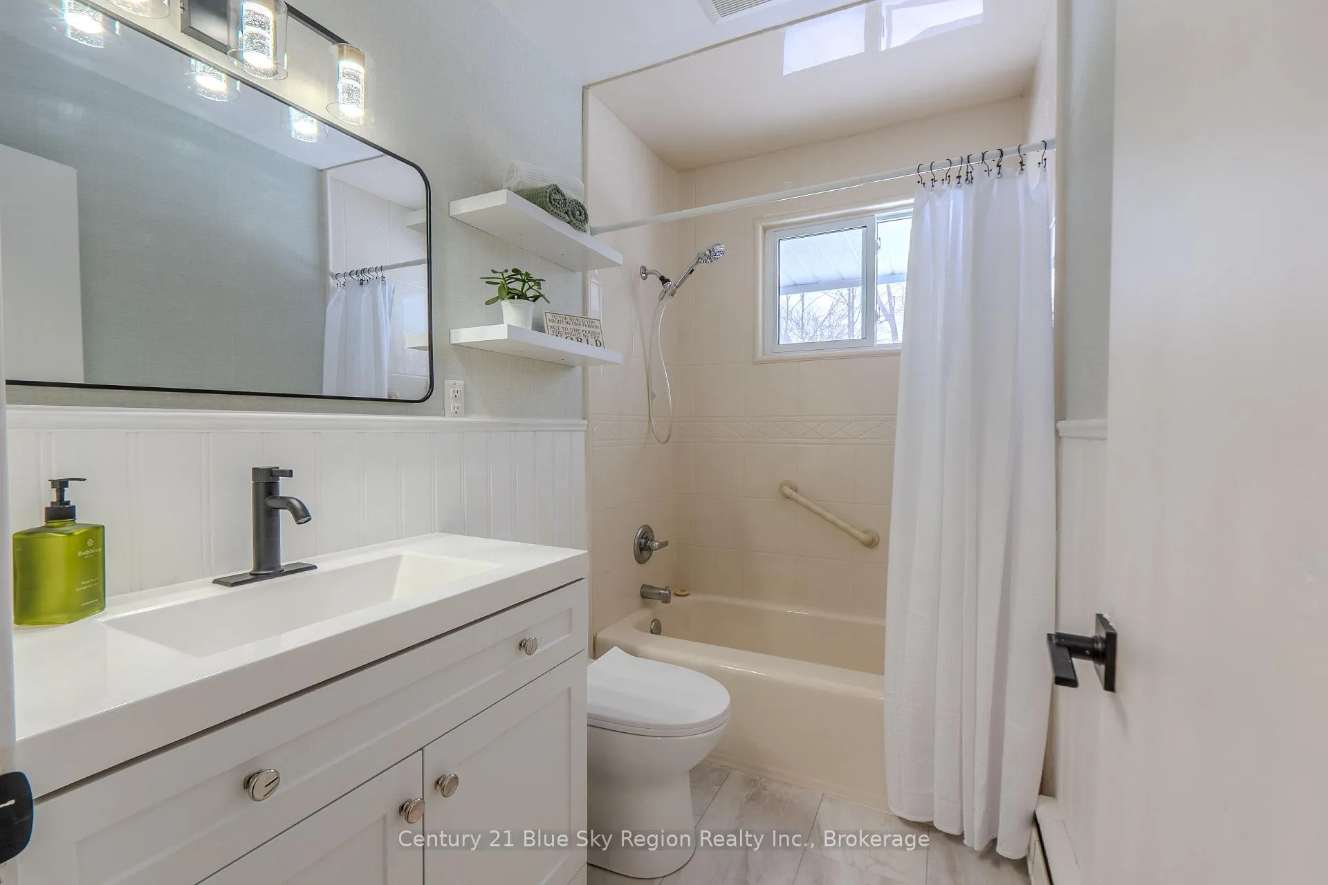 Photo 18 of 244 Michener Drive, North Bay, Birchaven — HOMEH