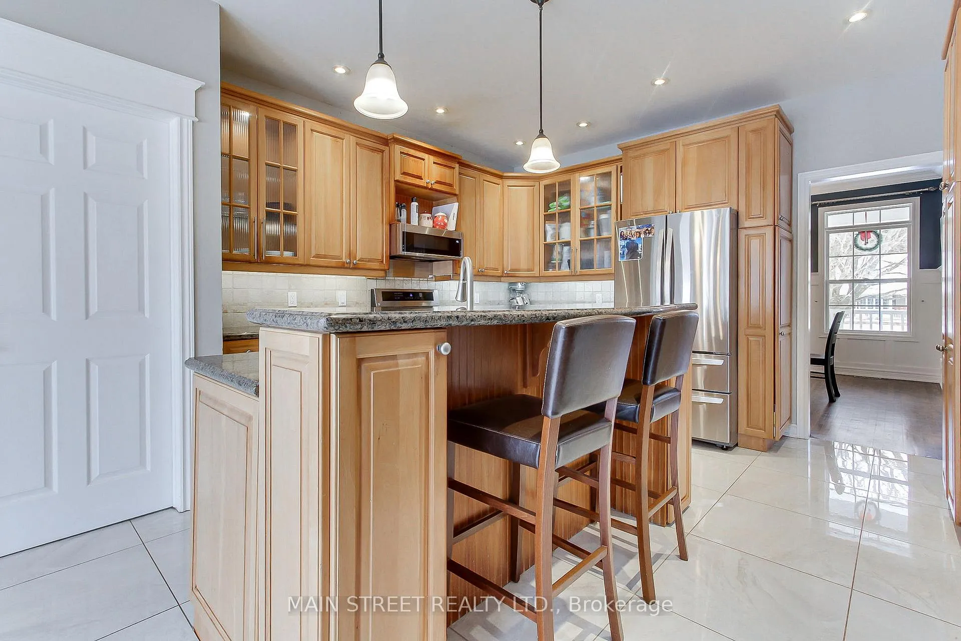 Photo 6 of 122 Davis Trail, Essa, Thornton — HOMEH