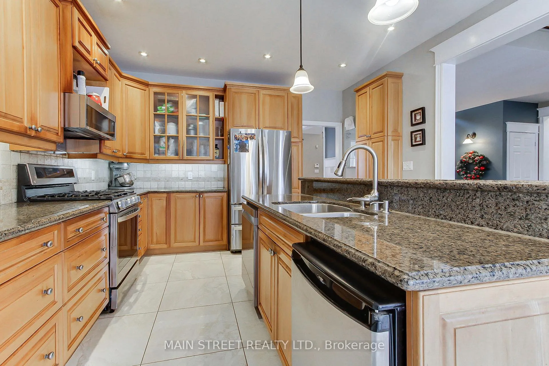 Photo 7 of 122 Davis Trail, Essa, Thornton — HOMEH