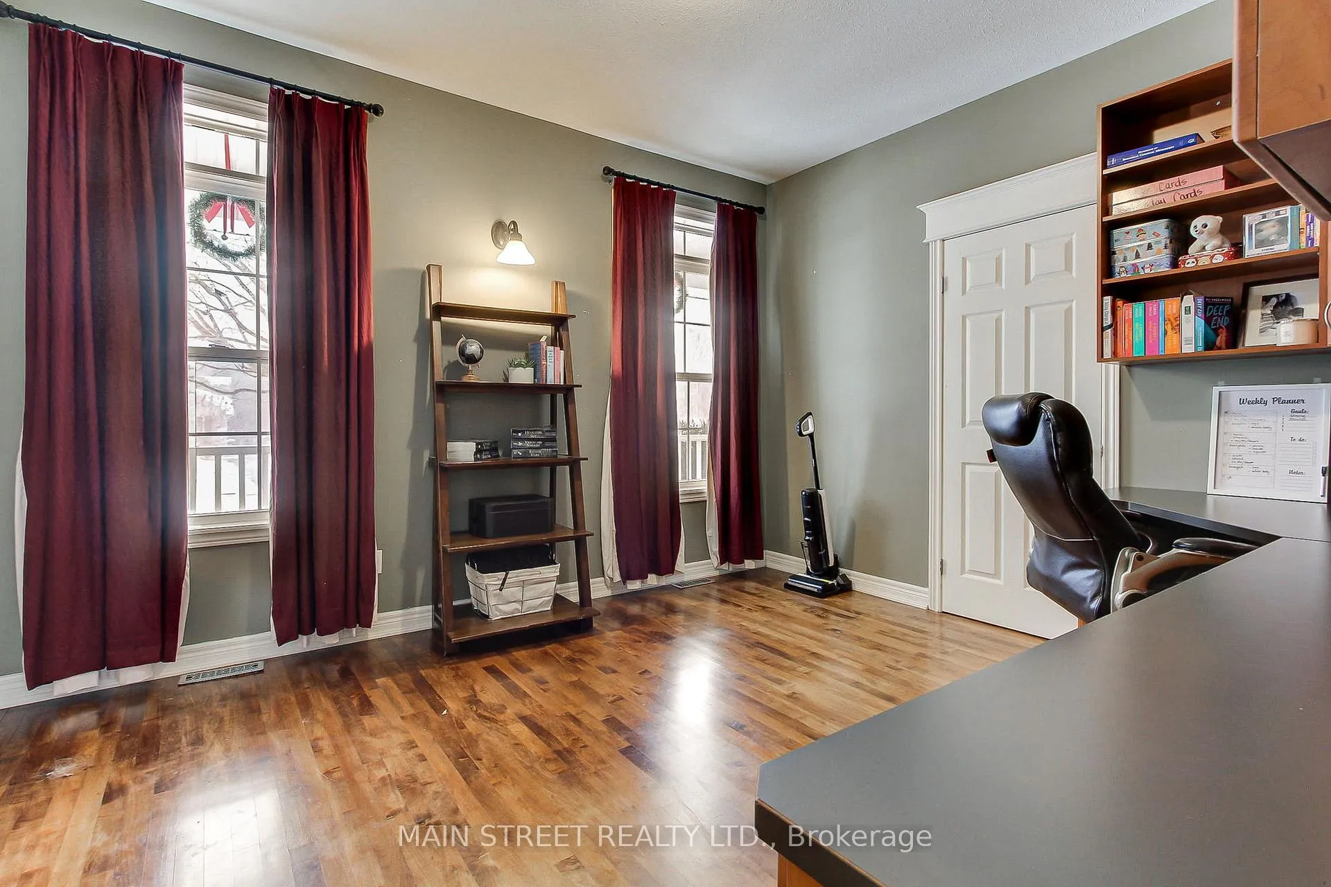 Photo 13 of 122 Davis Trail, Essa, Thornton — HOMEH