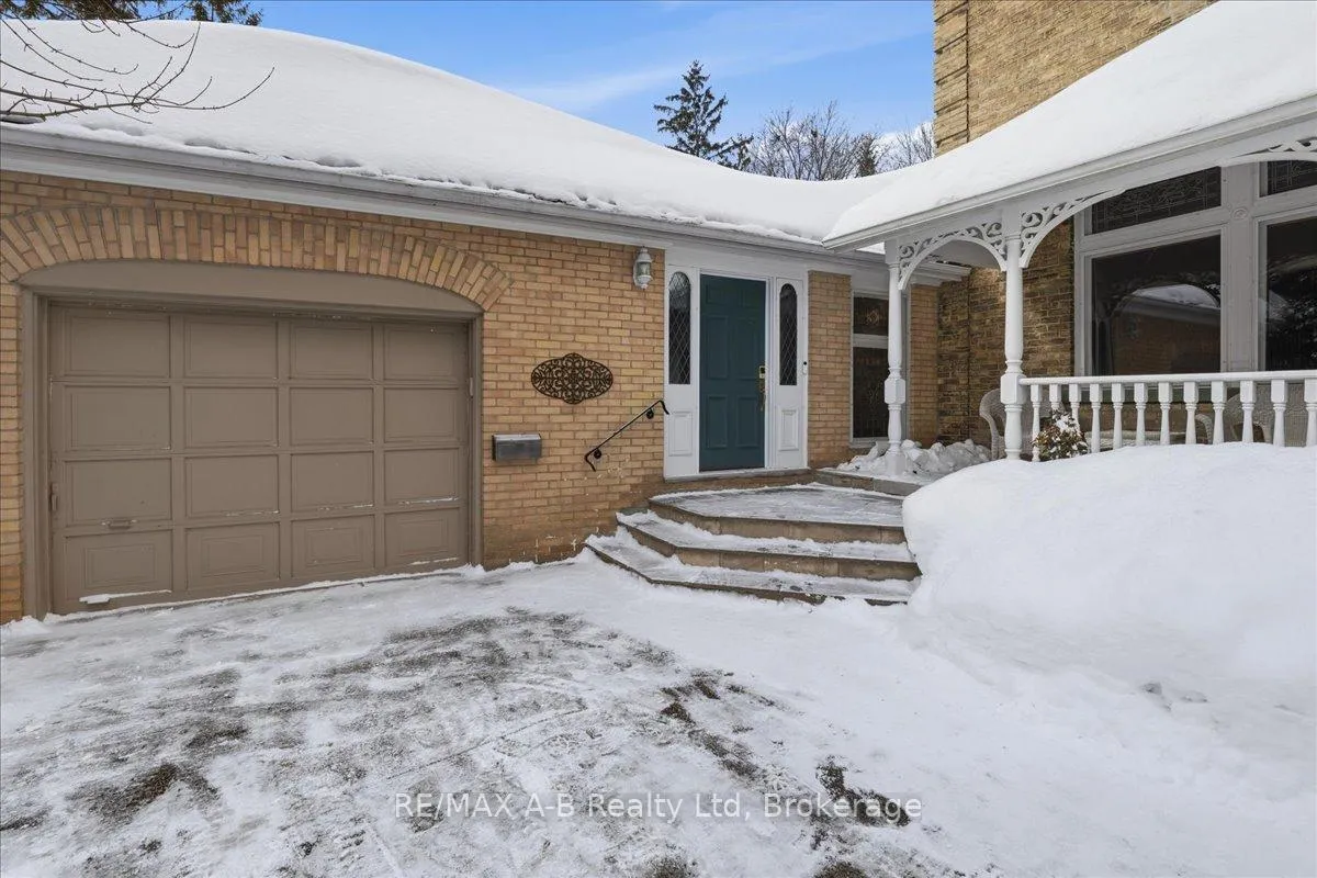 Photo 6 of 63 Centre Street, Stratford — HOMEH