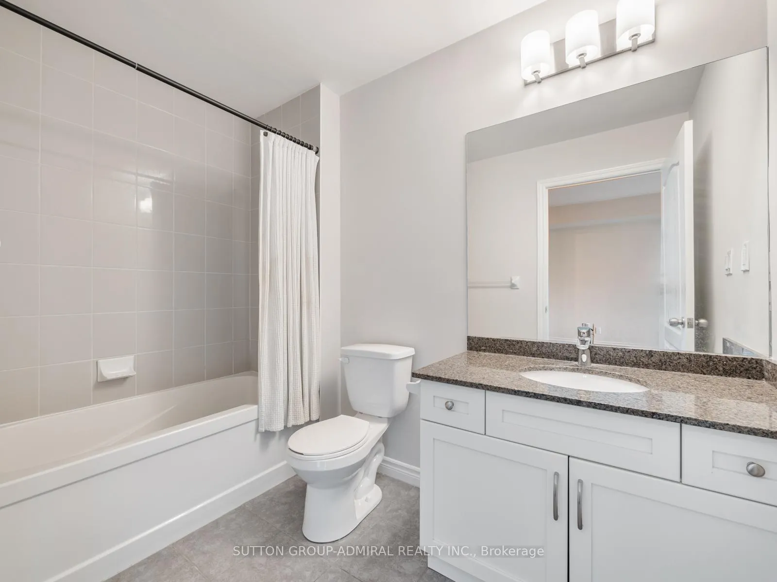 Photo 5 of Unit 204, 34 Plains Road E, Burlington, LaSalle — HOMEH