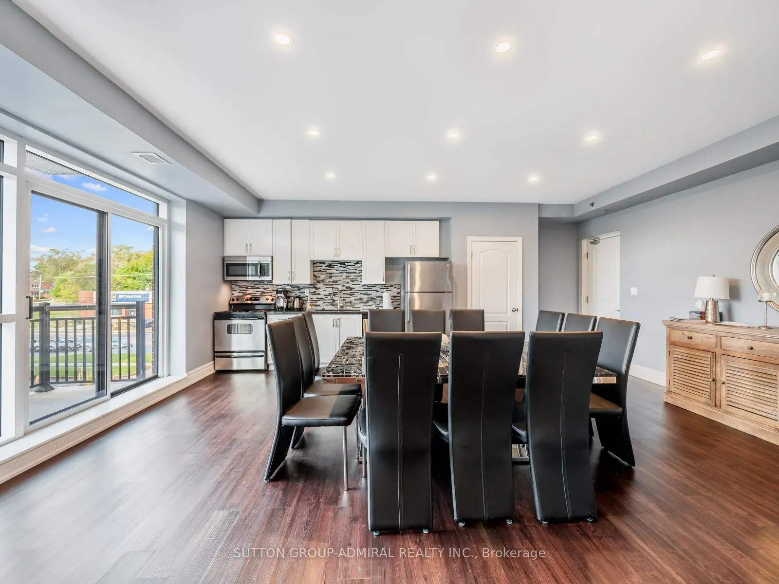 Photo 12 of Unit 204, 34 Plains Road E, Burlington, LaSalle — HOMEH