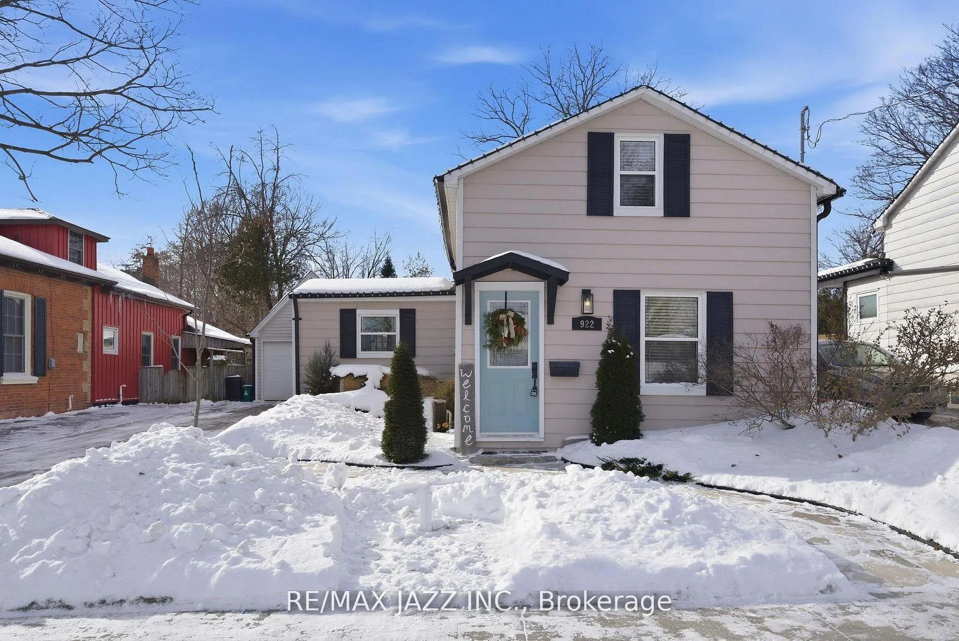 Photo 3 of 922 Byron Street S, Whitby, Downtown Whitby — HOMEH
