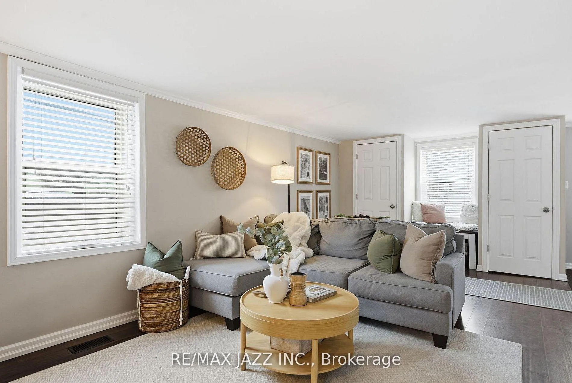 Photo 6 of 922 Byron Street S, Whitby, Downtown Whitby — HOMEH