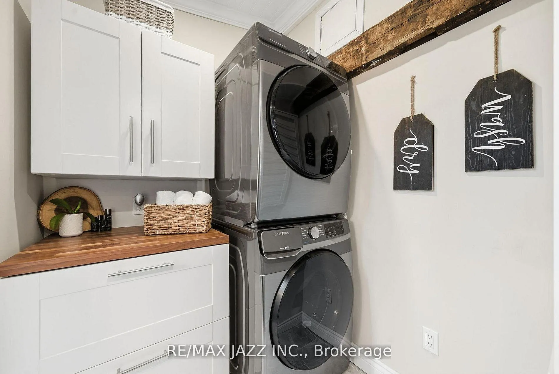 Photo 17 of 922 Byron Street S, Whitby, Downtown Whitby — HOMEH