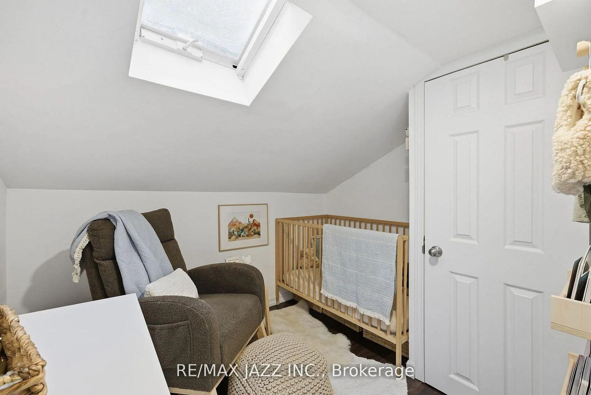 Photo 23 of 922 Byron Street S, Whitby, Downtown Whitby — HOMEH