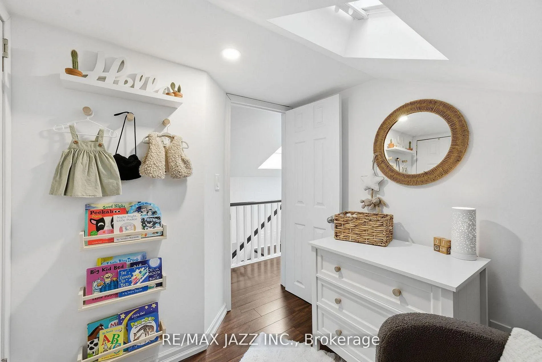 Photo 24 of 922 Byron Street S, Whitby, Downtown Whitby — HOMEH