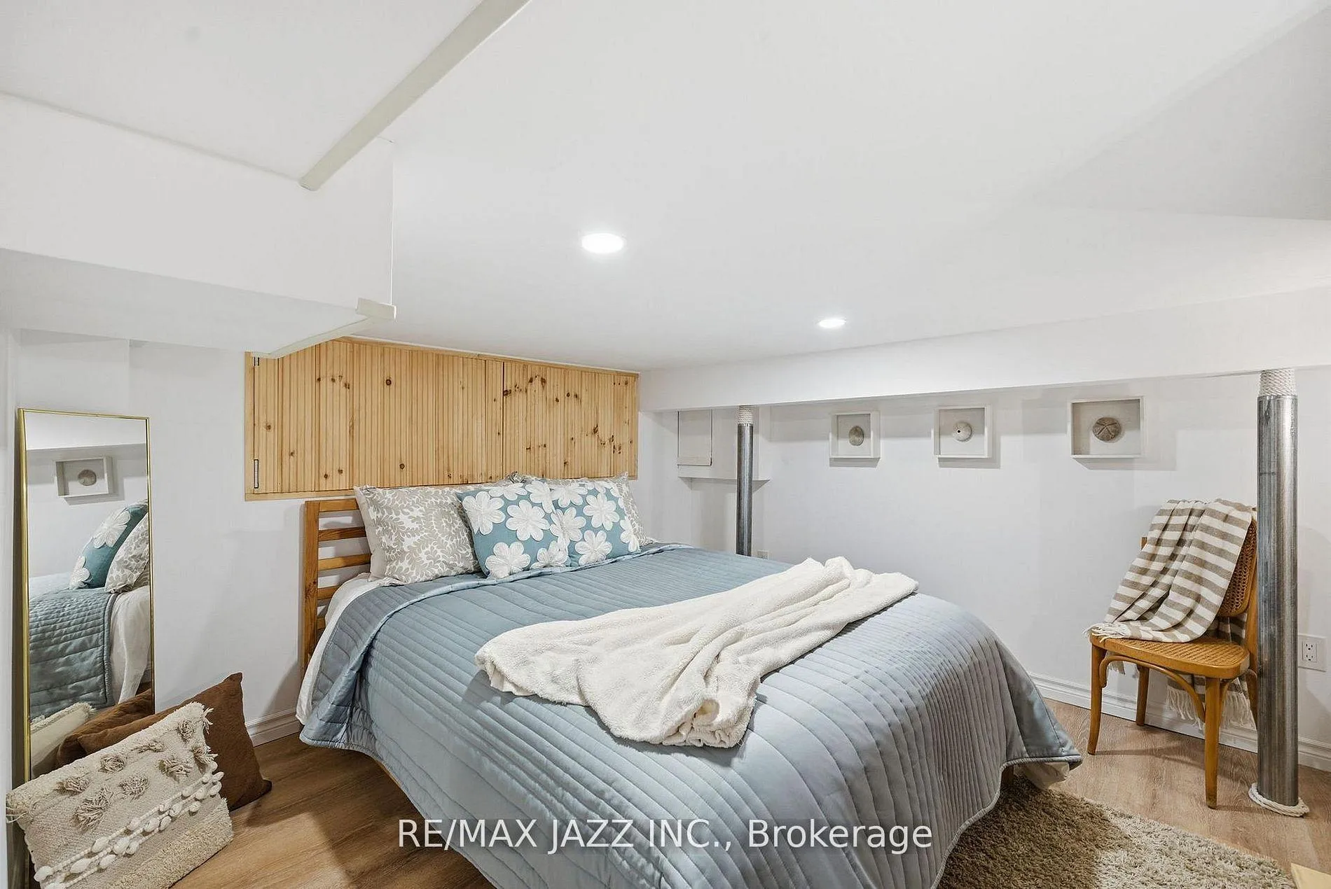 Photo 25 of 922 Byron Street S, Whitby, Downtown Whitby — HOMEH