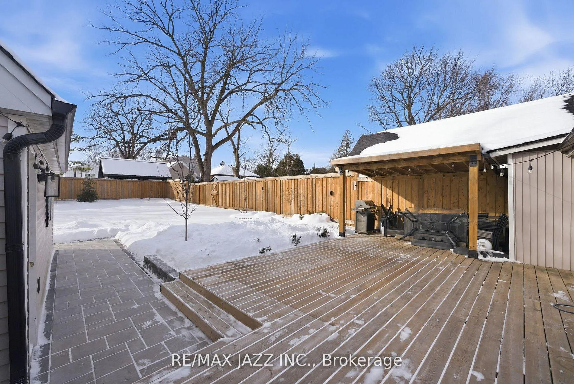 Photo 27 of 922 Byron Street S, Whitby, Downtown Whitby — HOMEH