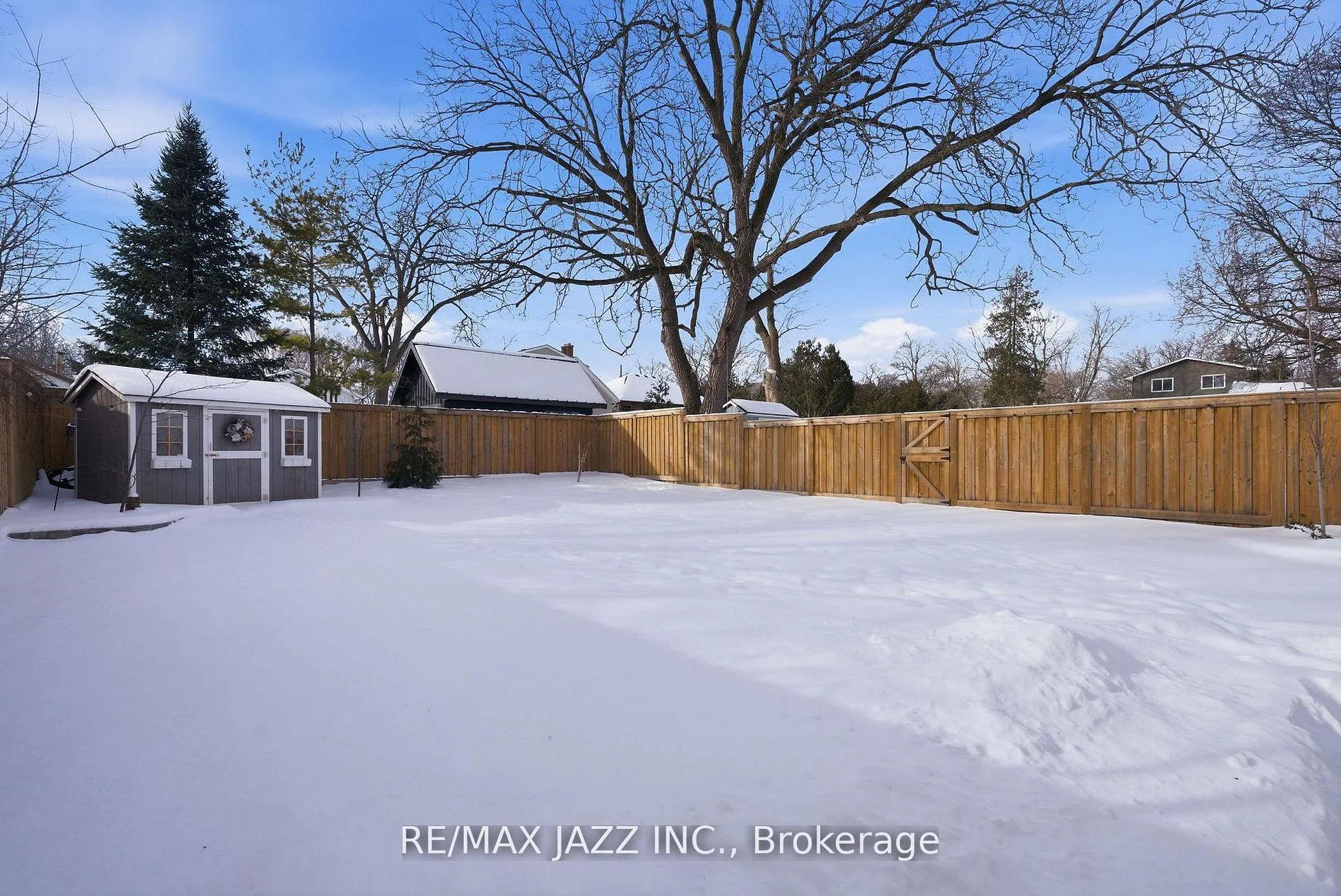 Photo 34 of 922 Byron Street S, Whitby, Downtown Whitby — HOMEH