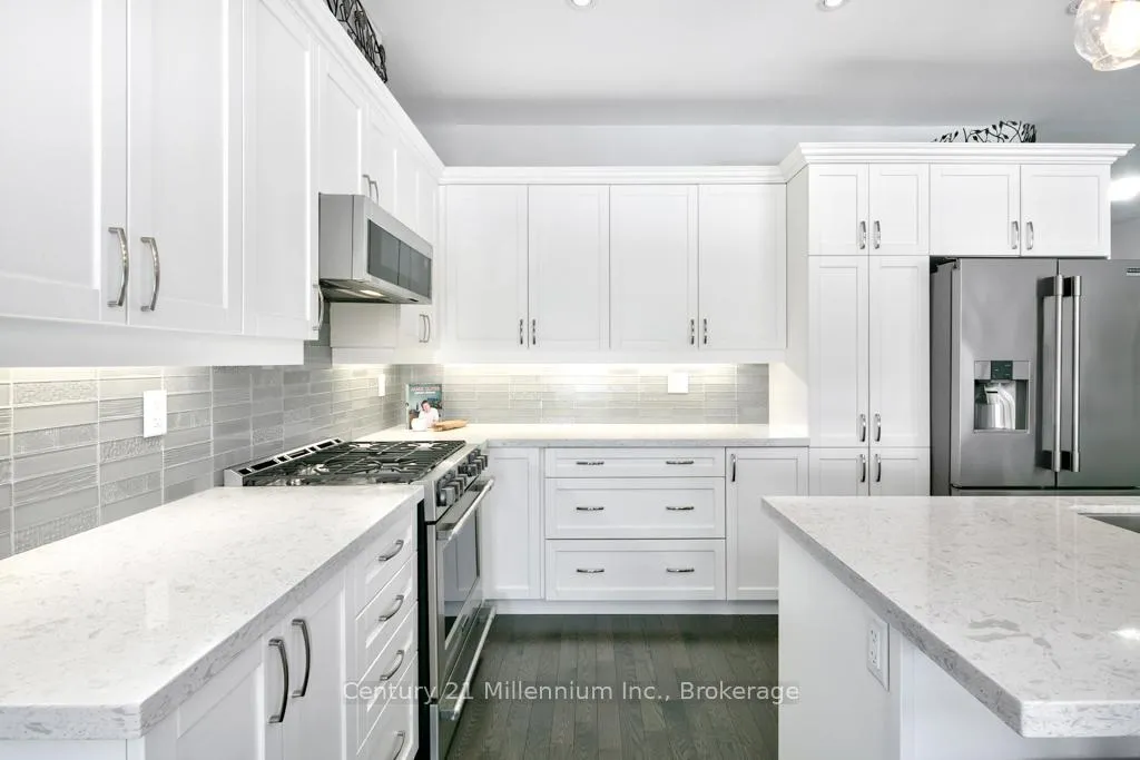 Photo 6 of 74 Kari Crescent, Collingwood — HOMEH