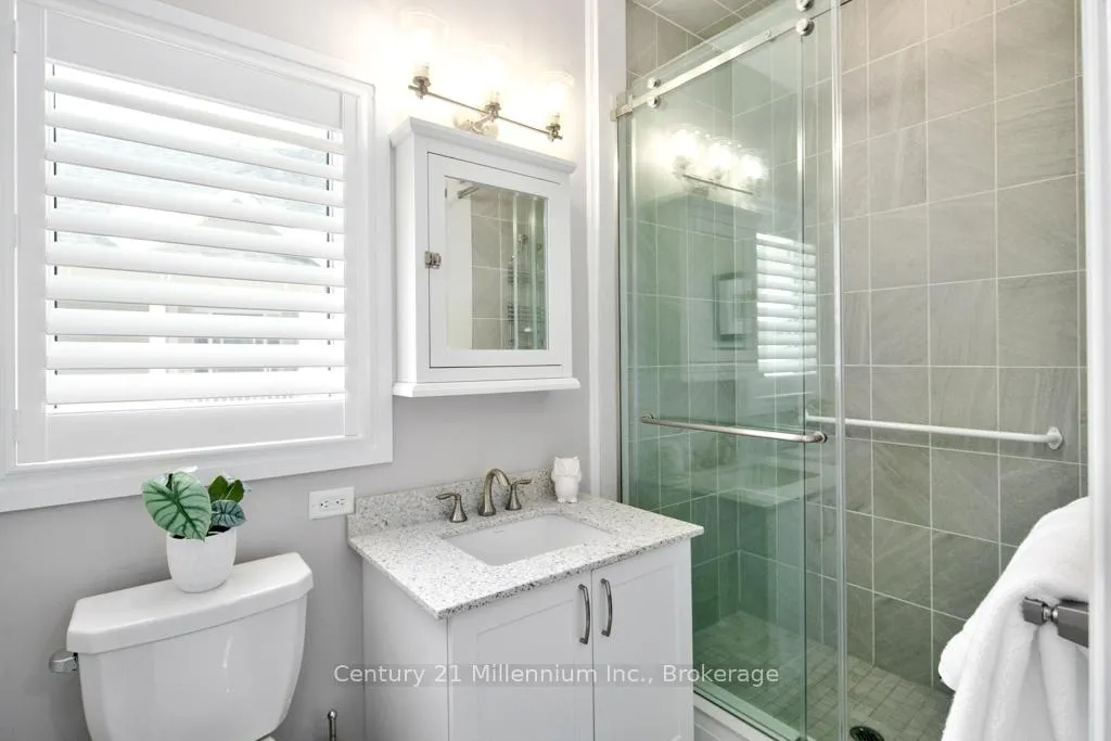 Photo 12 of 74 Kari Crescent, Collingwood — HOMEH