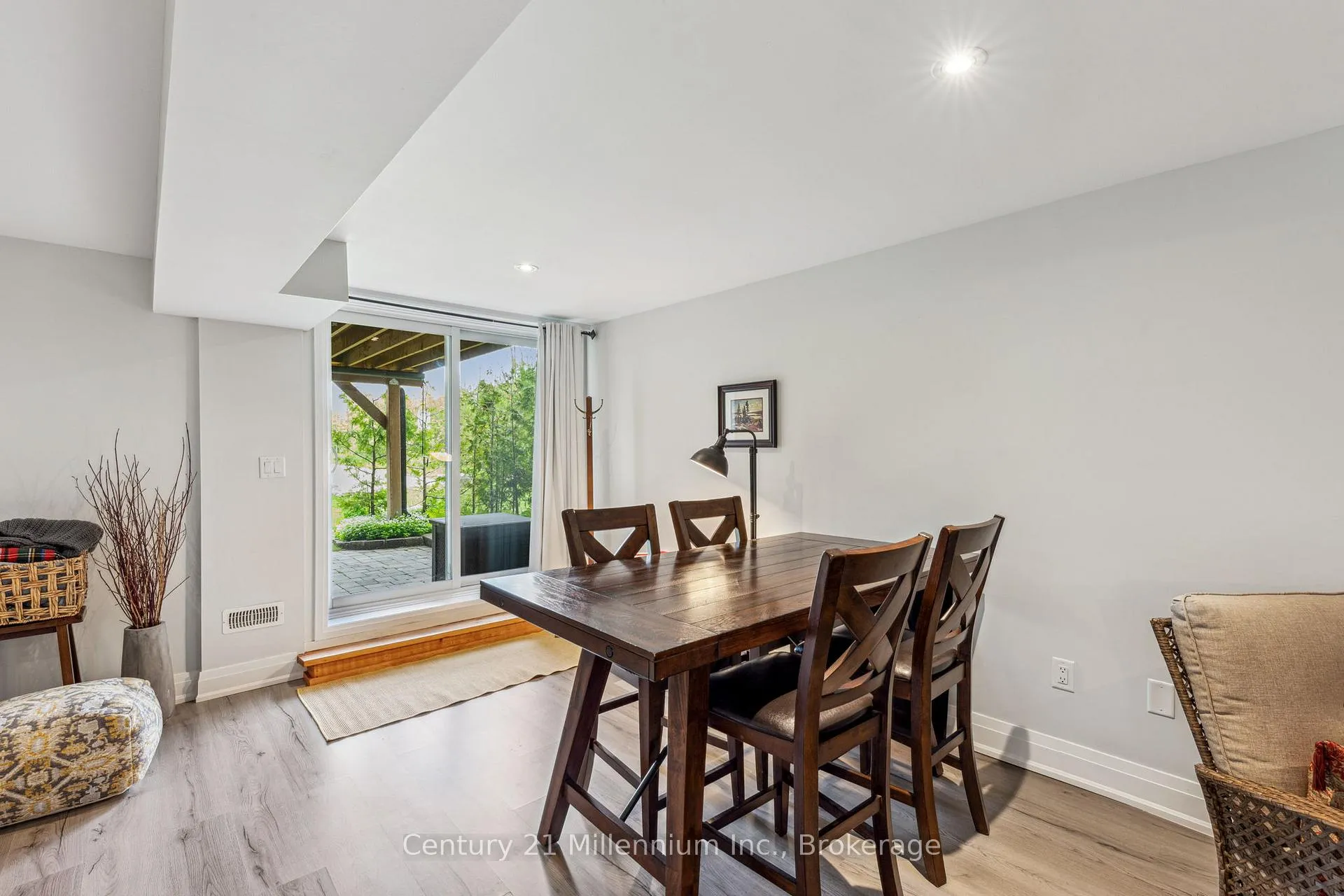 Photo 27 of 74 Kari Crescent, Collingwood — HOMEH