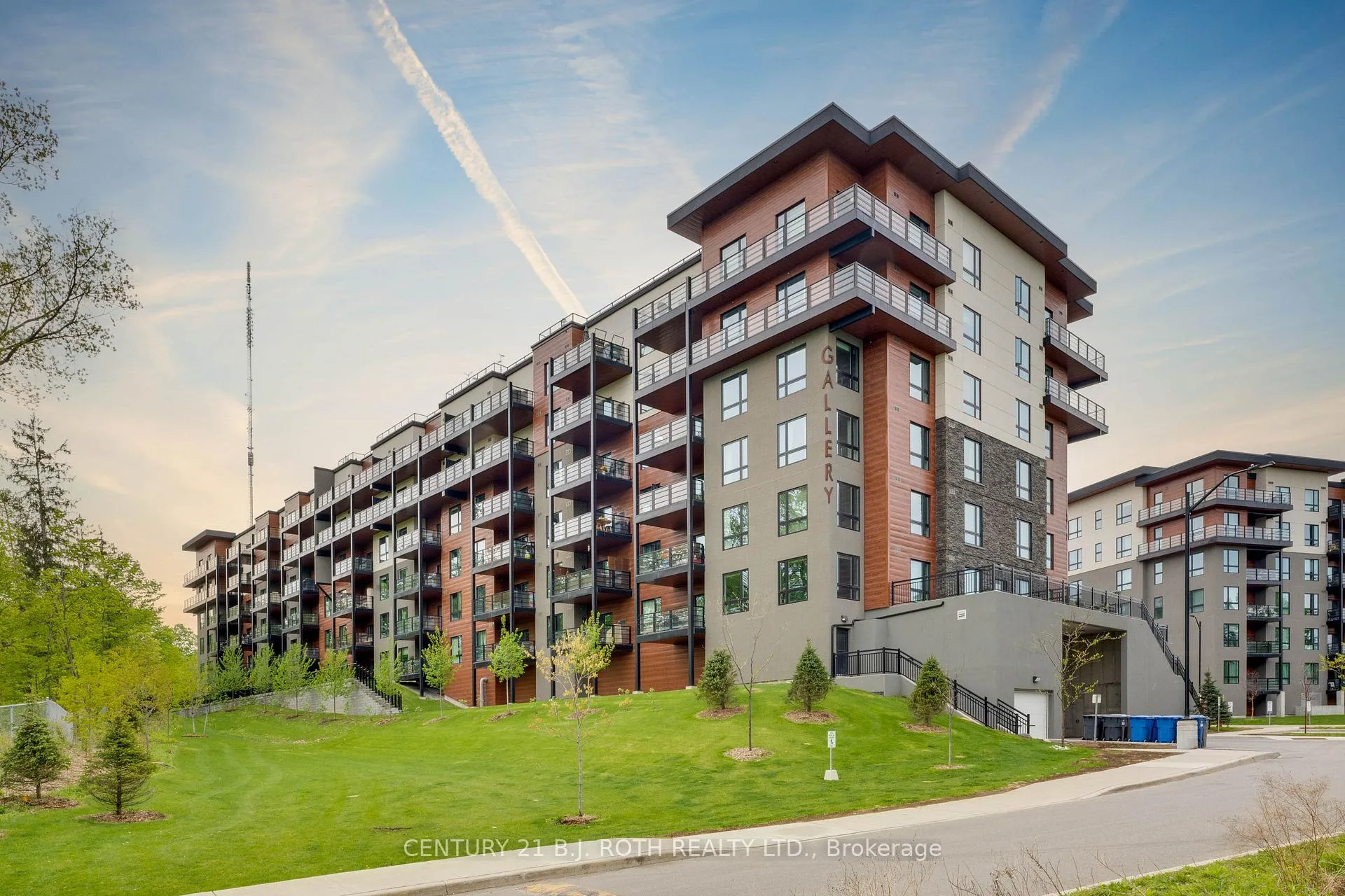 Front of Unit 403, 302 Essa Road