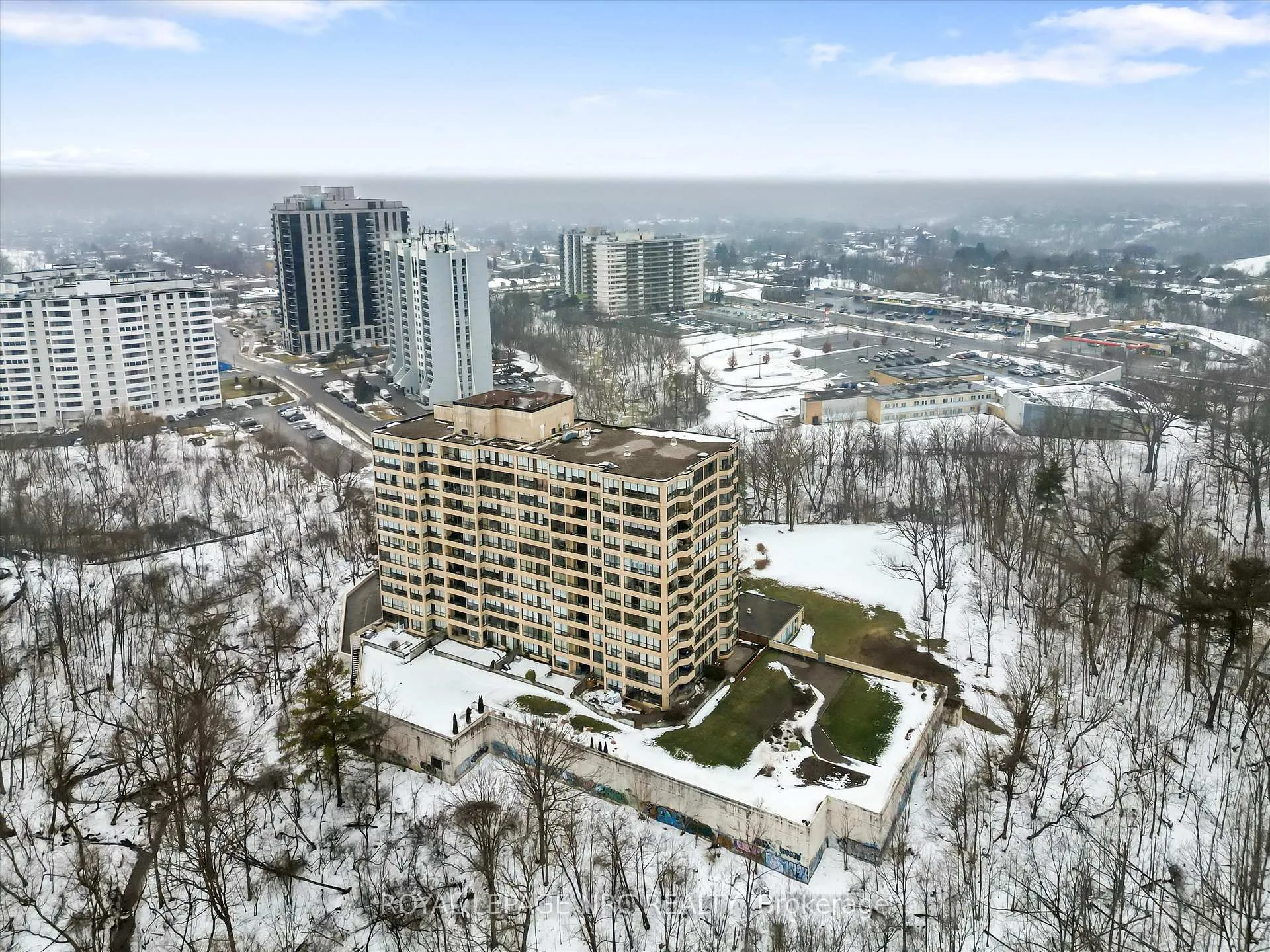 Photo 37 of Unit 303, 3 Towering Hts Boulevard, St. Catharines, Glendale/Glenridge — HOMEH