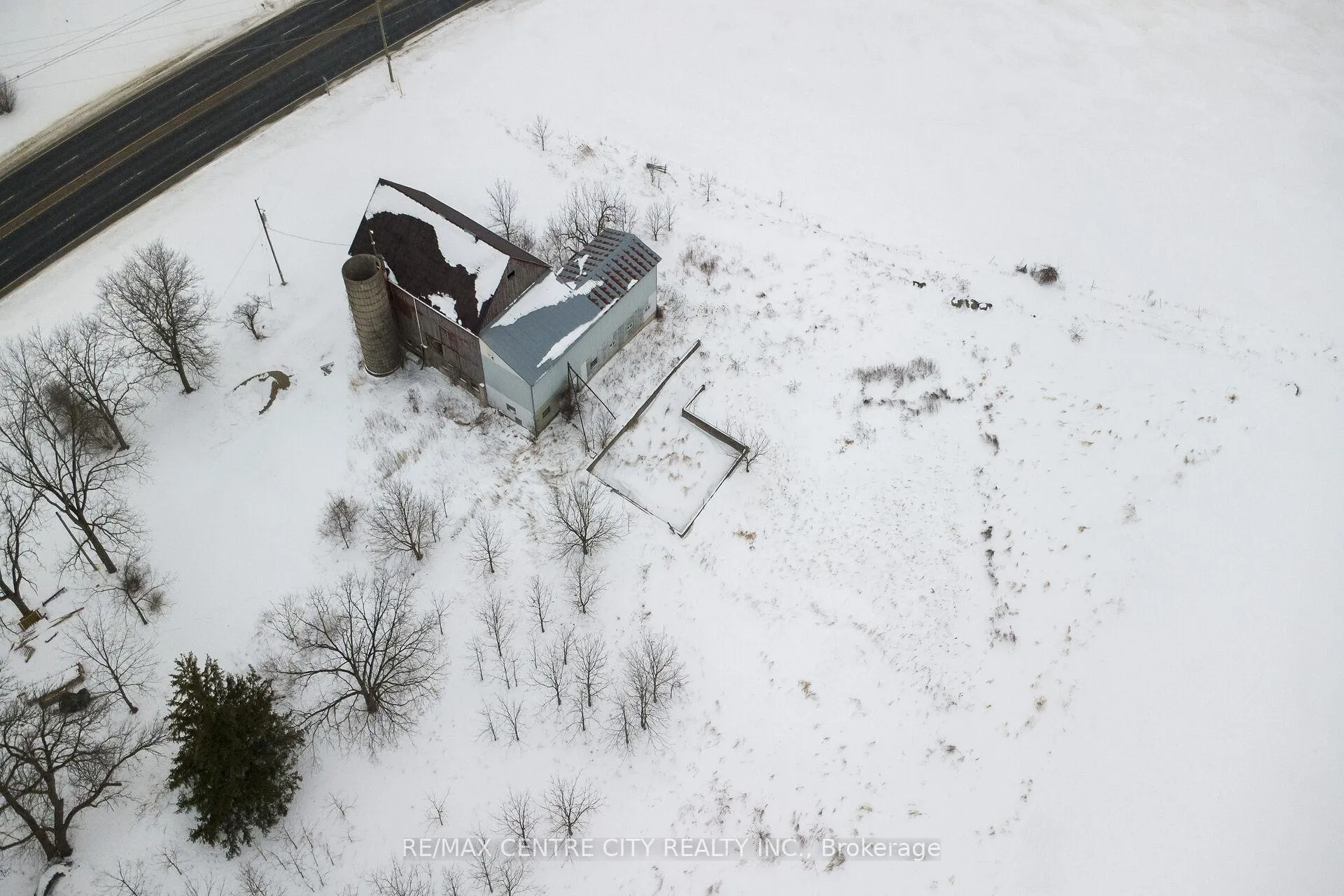Photo 7 of PT LT 9 Range 1 Road, Brant, Brantford Twp — HOMEH