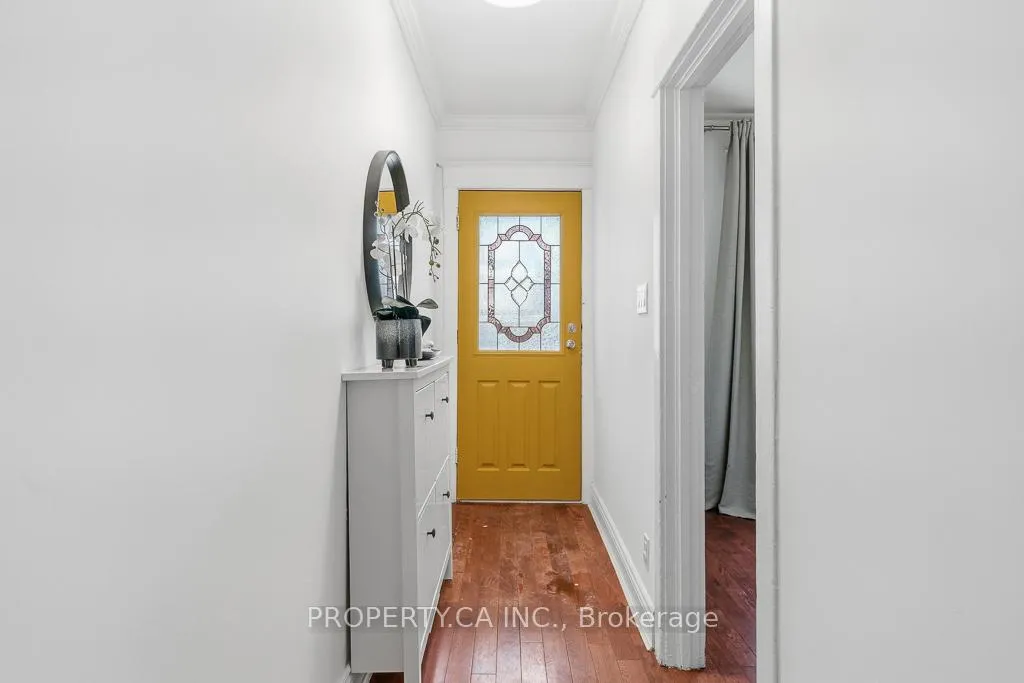 Photo 4 of 146 King Edward Avenue, Toronto, Woodbine-Lumsden — HOMEH