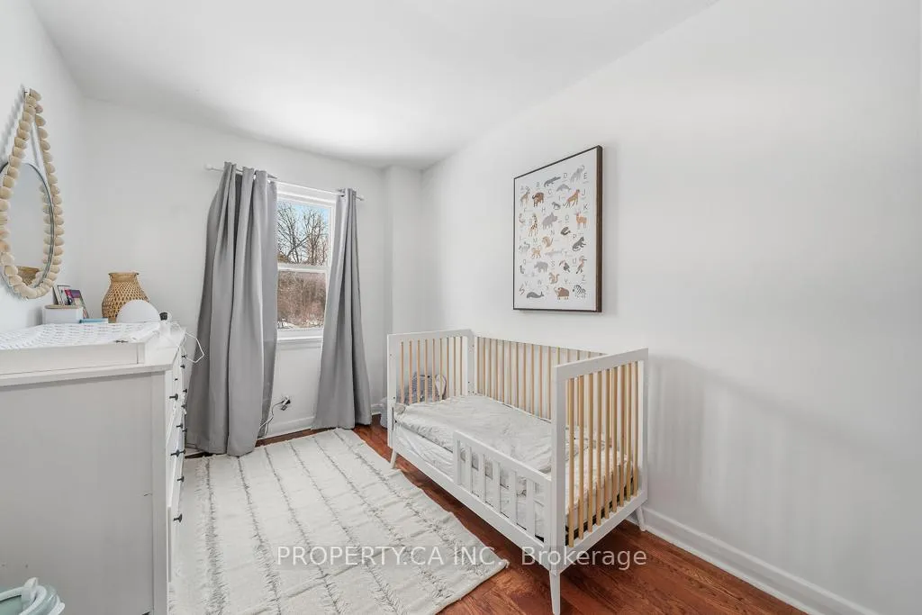 Photo 19 of 146 King Edward Avenue, Toronto, Woodbine-Lumsden — HOMEH