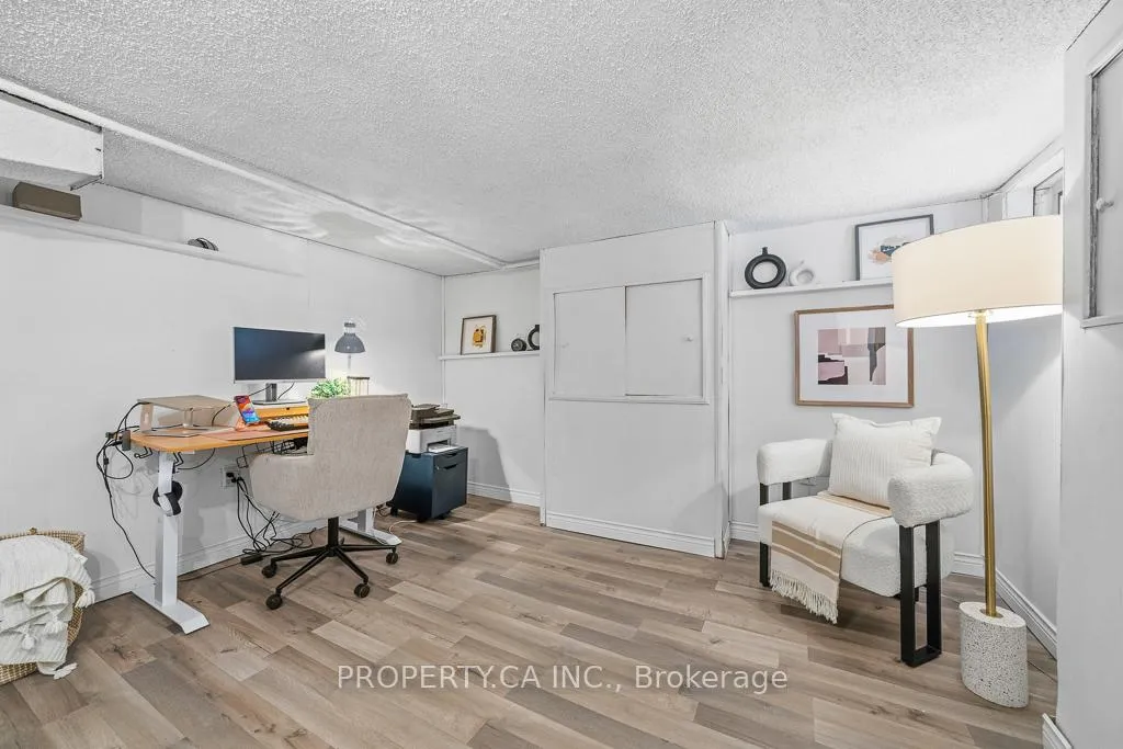 Photo 24 of 146 King Edward Avenue, Toronto, Woodbine-Lumsden — HOMEH