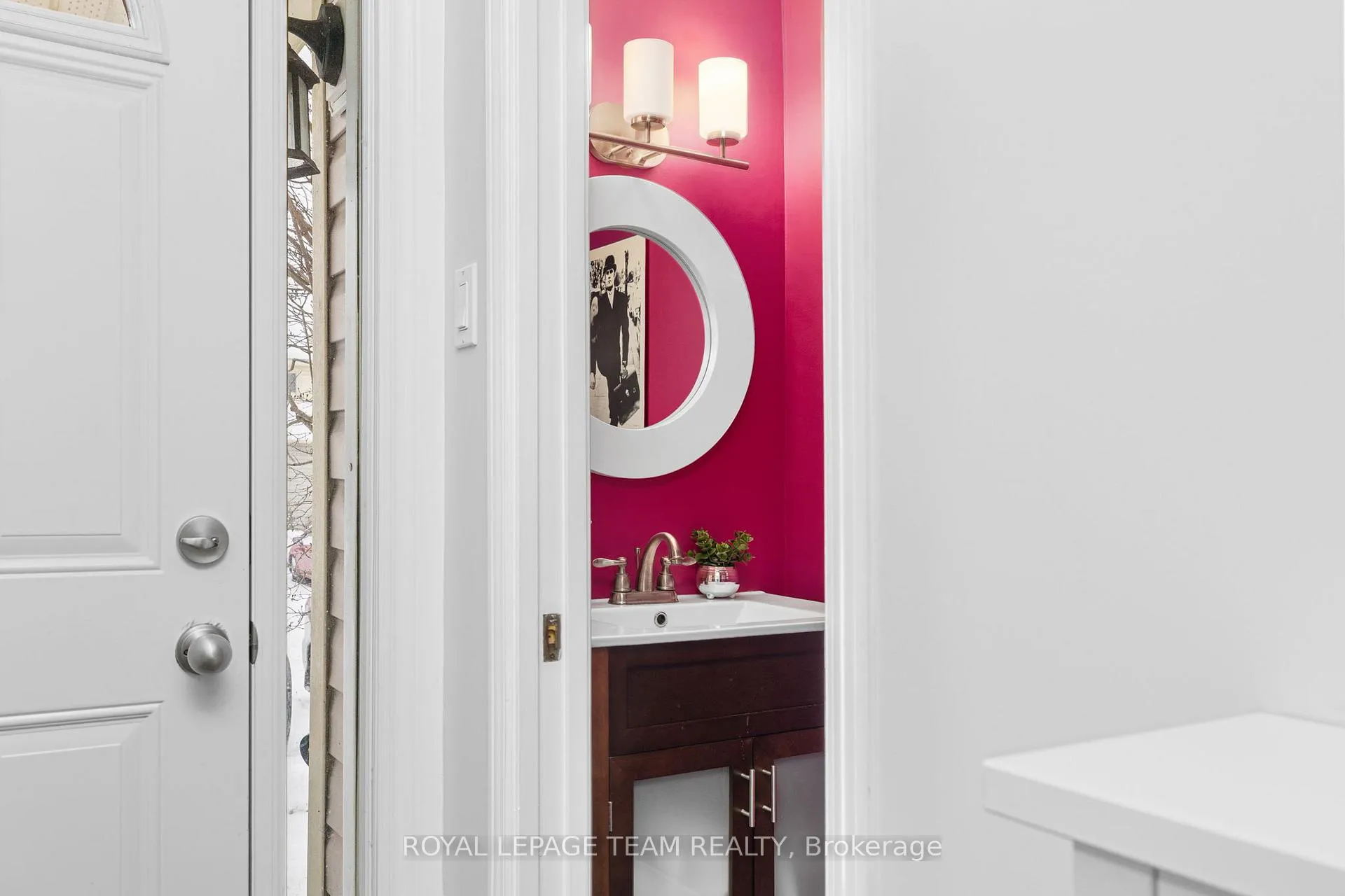 Photo 9 of 35 Malvern Drive, Ottawa, Barrhaven - Pheasant Run — HOMEH