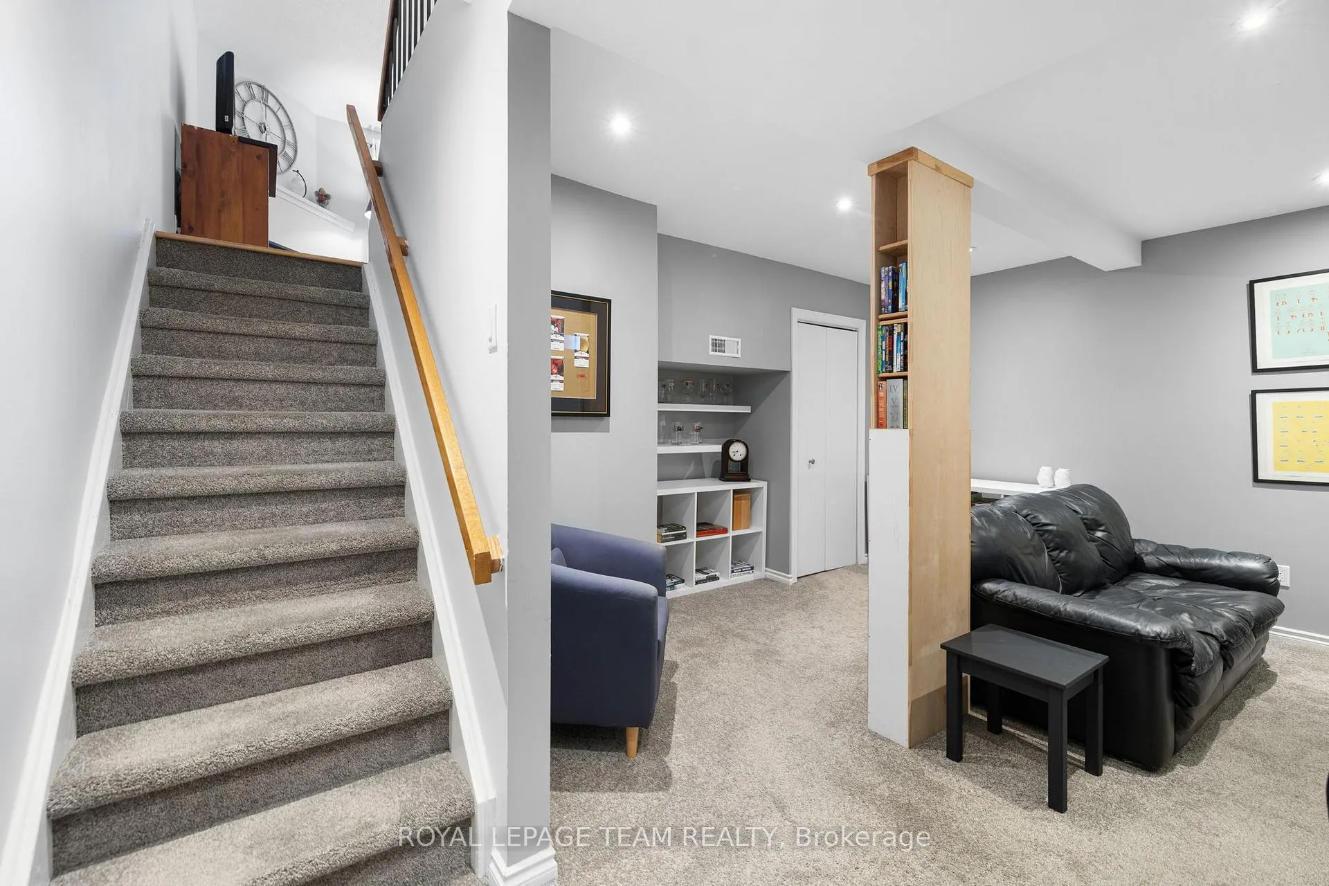 Photo 23 of 35 Malvern Drive, Ottawa, Barrhaven - Pheasant Run — HOMEH