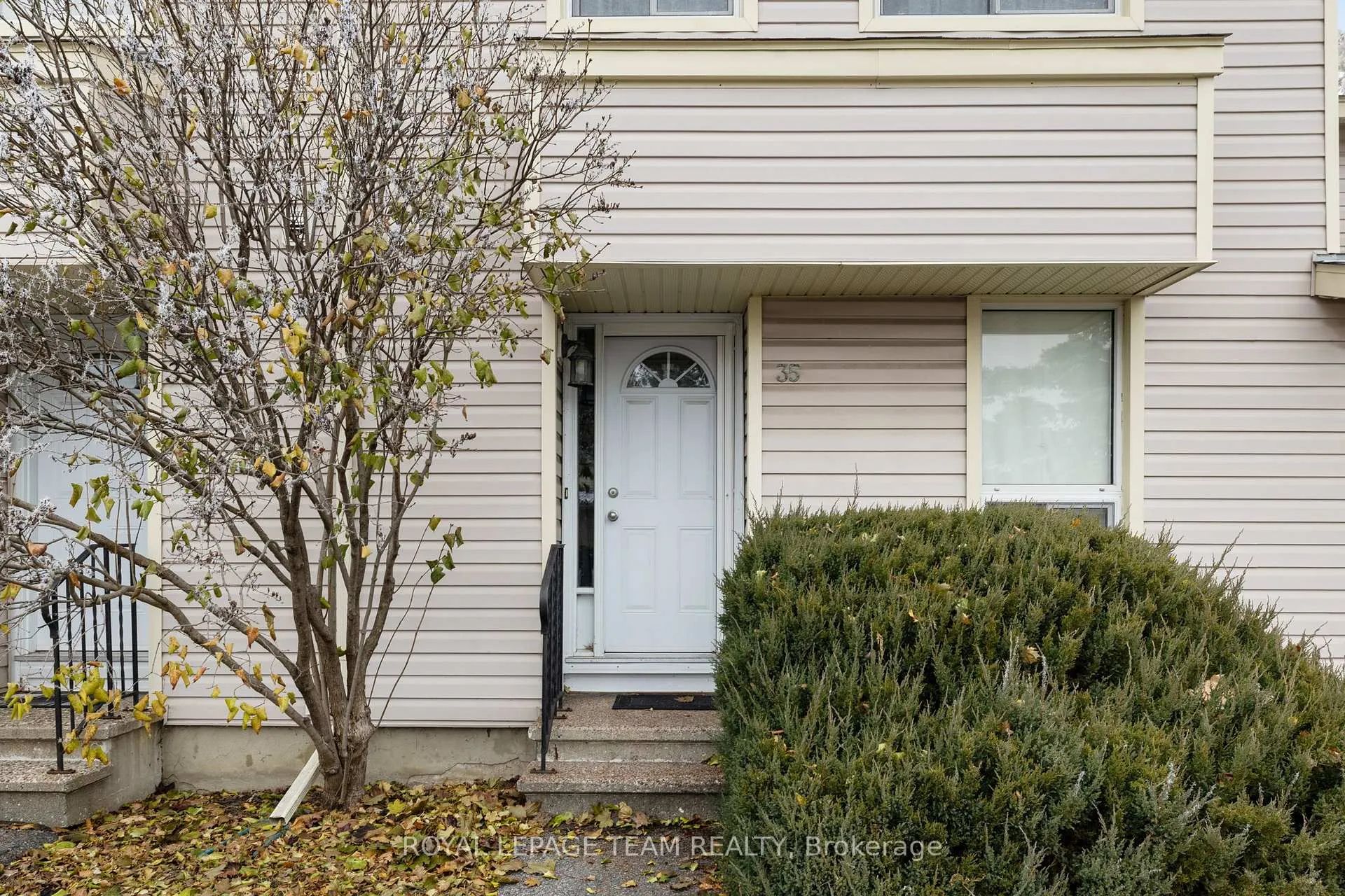 Photo 30 of 35 Malvern Drive, Ottawa, Barrhaven - Pheasant Run — HOMEH