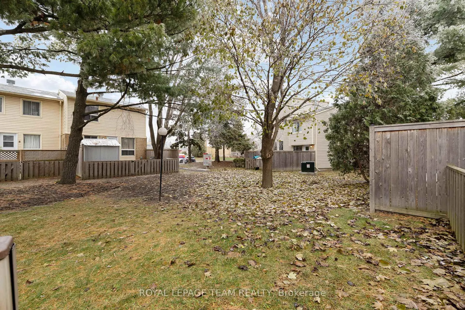 Photo 33 of 35 Malvern Drive, Ottawa, Barrhaven - Pheasant Run — HOMEH