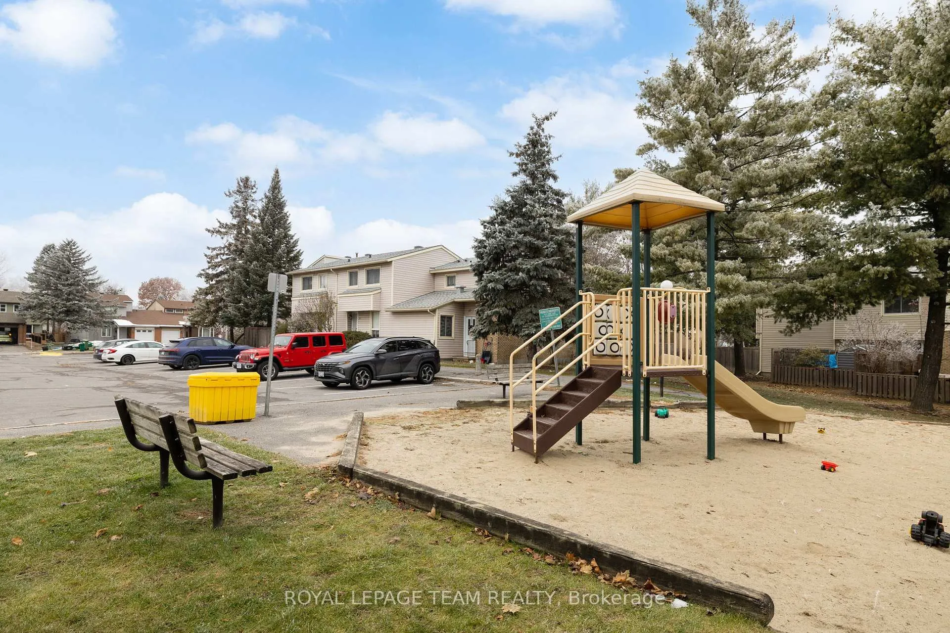 Photo 34 of 35 Malvern Drive, Ottawa, Barrhaven - Pheasant Run — HOMEH