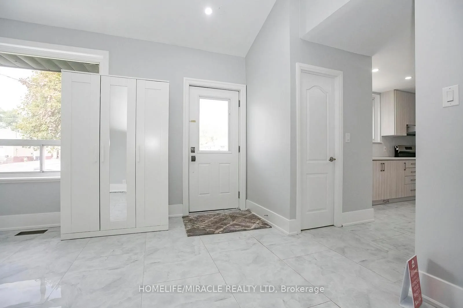 Photo 7 of 76 Raylawn Crescent, Halton Hills, Georgetown — HOMEH