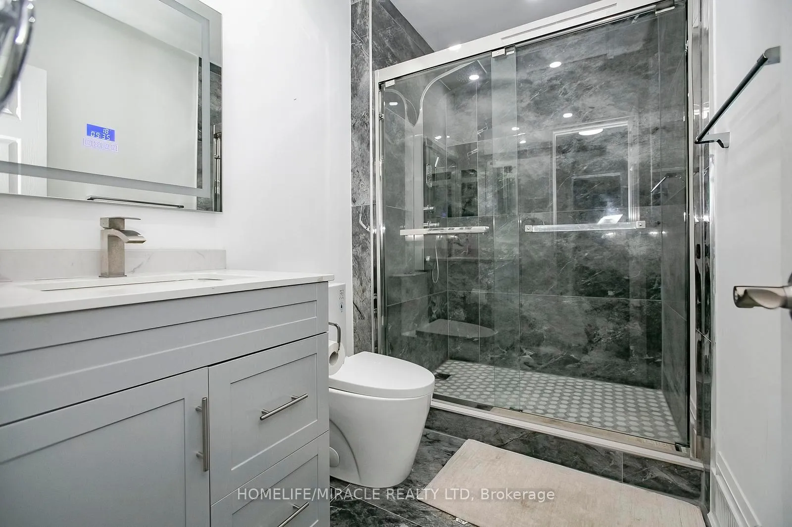 Photo 24 of 76 Raylawn Crescent, Halton Hills, Georgetown — HOMEH
