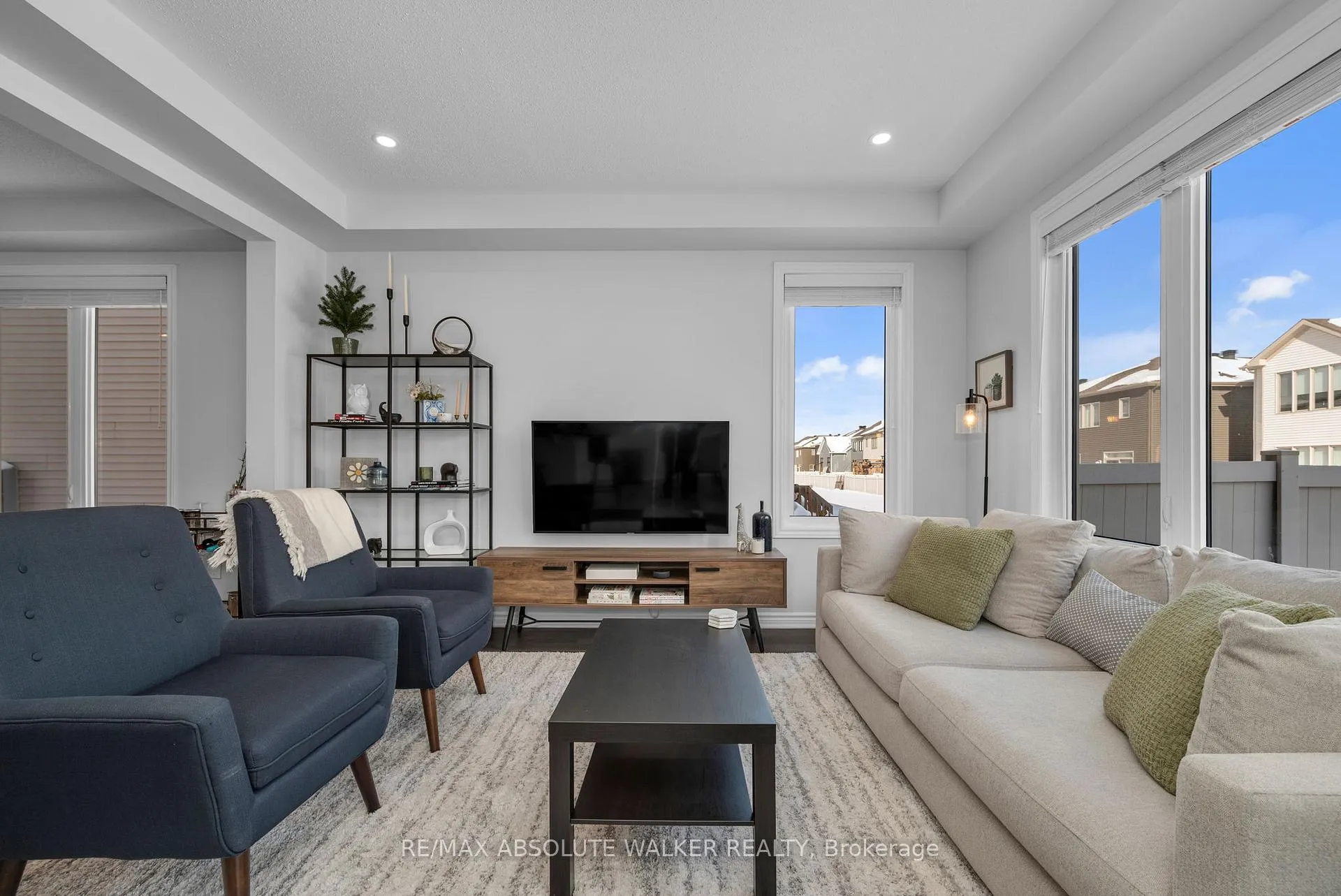 Photo 5 of 788 Brittanic Road, Ottawa, Kanata - Emerald Meadows/Trailwest — HOMEH