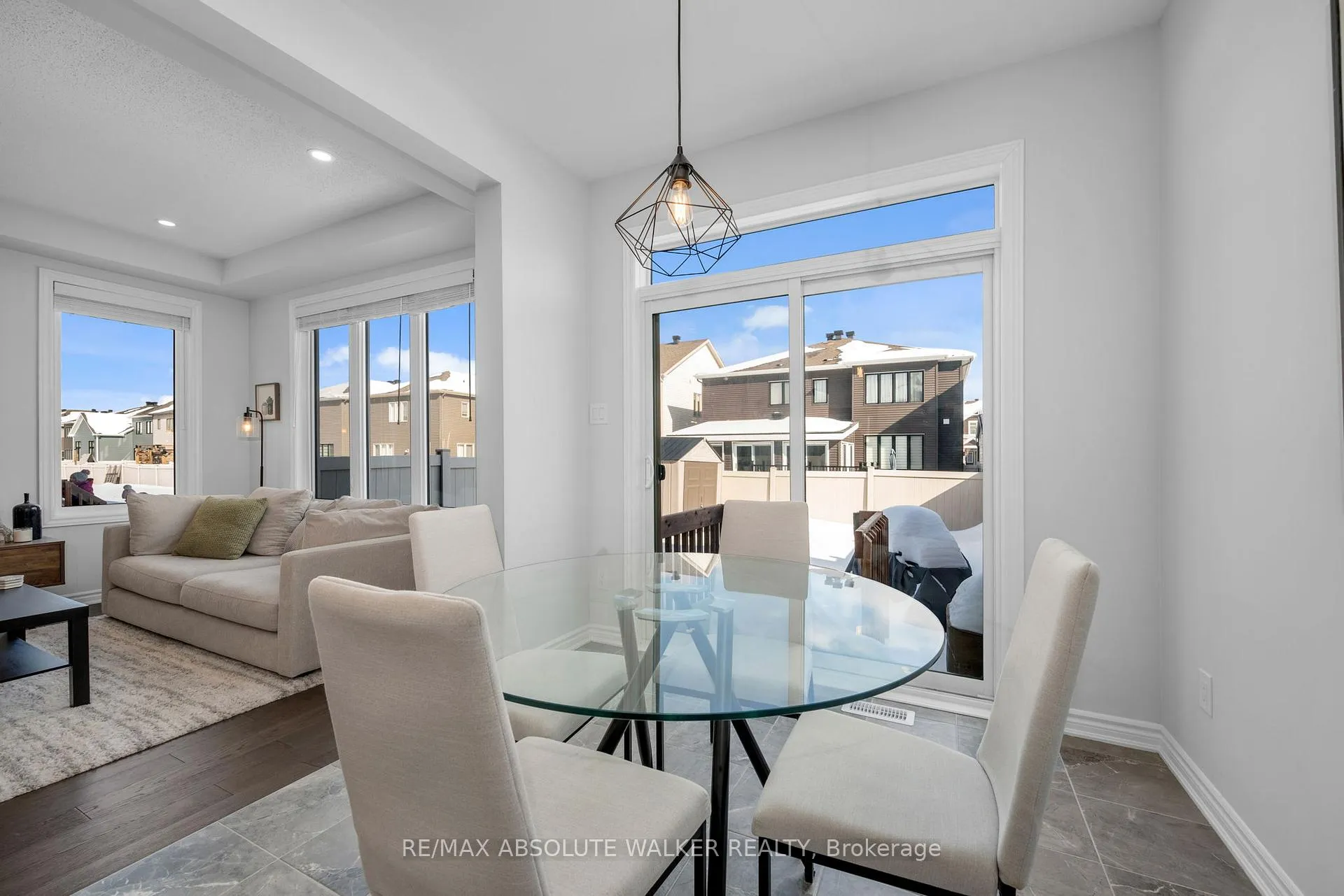 Photo 9 of 788 Brittanic Road, Ottawa, Kanata - Emerald Meadows/Trailwest — HOMEH