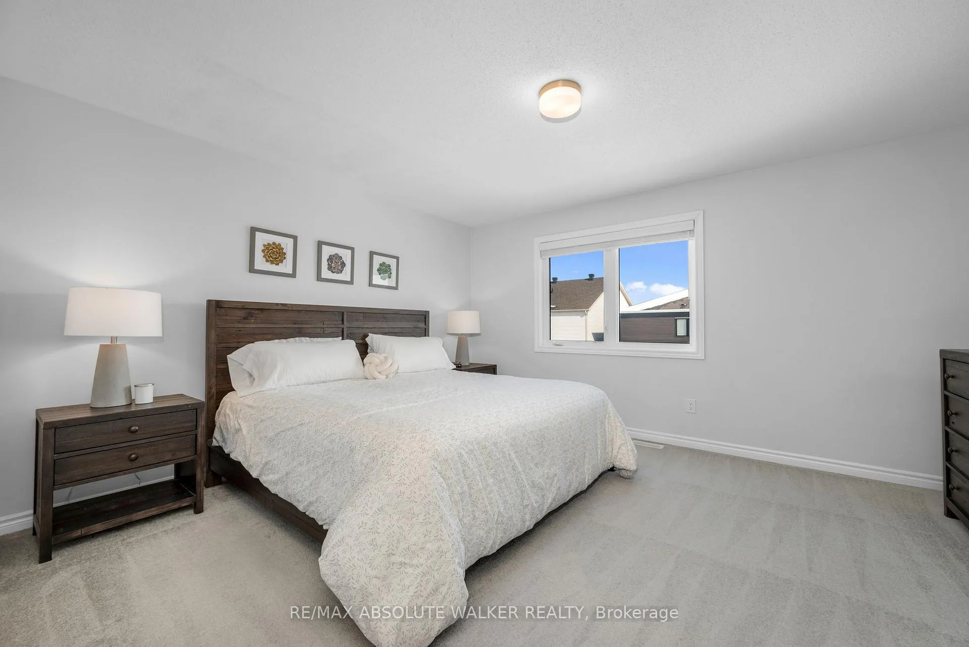 Photo 11 of 788 Brittanic Road, Ottawa, Kanata - Emerald Meadows/Trailwest — HOMEH