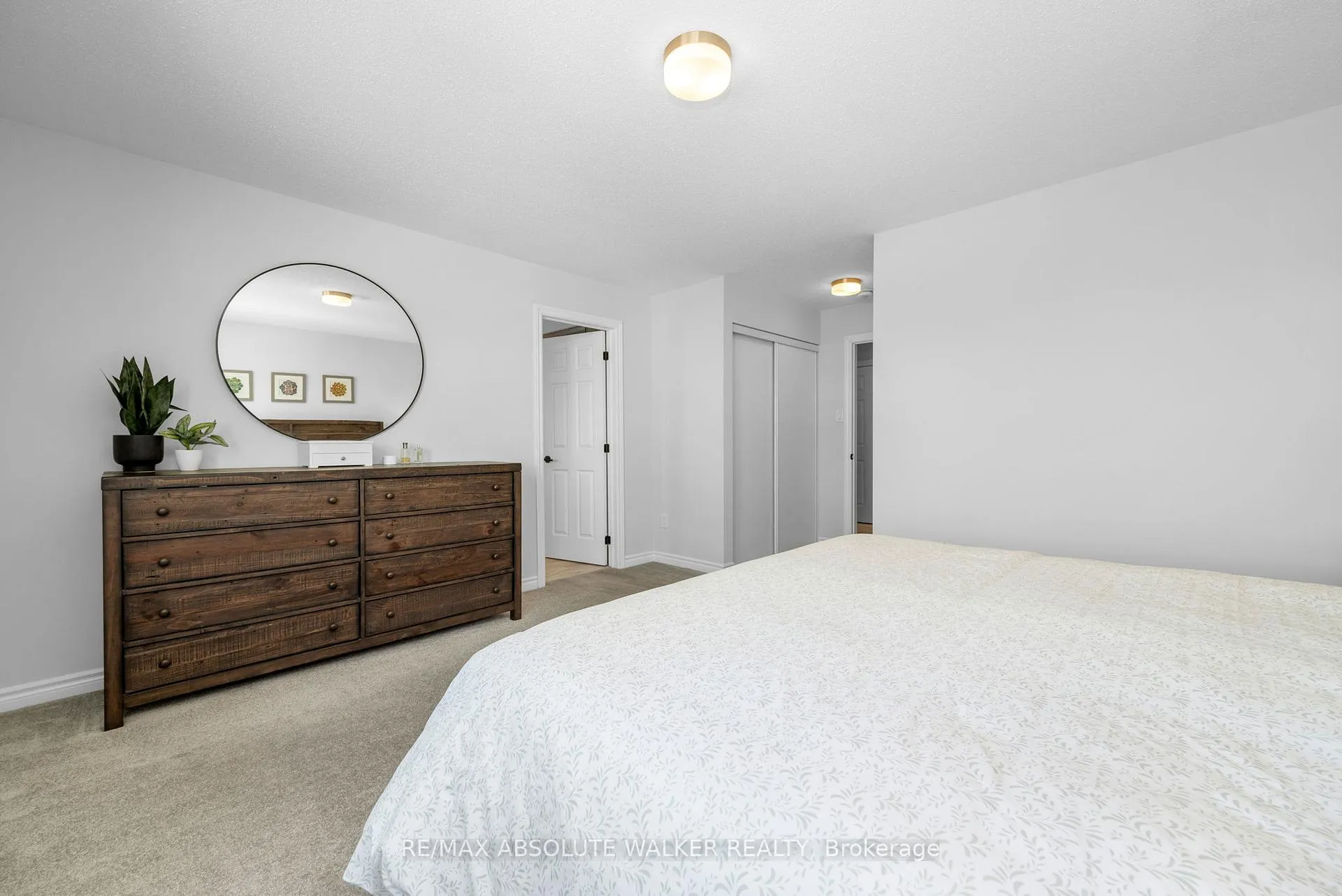 Photo 12 of 788 Brittanic Road, Ottawa, Kanata - Emerald Meadows/Trailwest — HOMEH