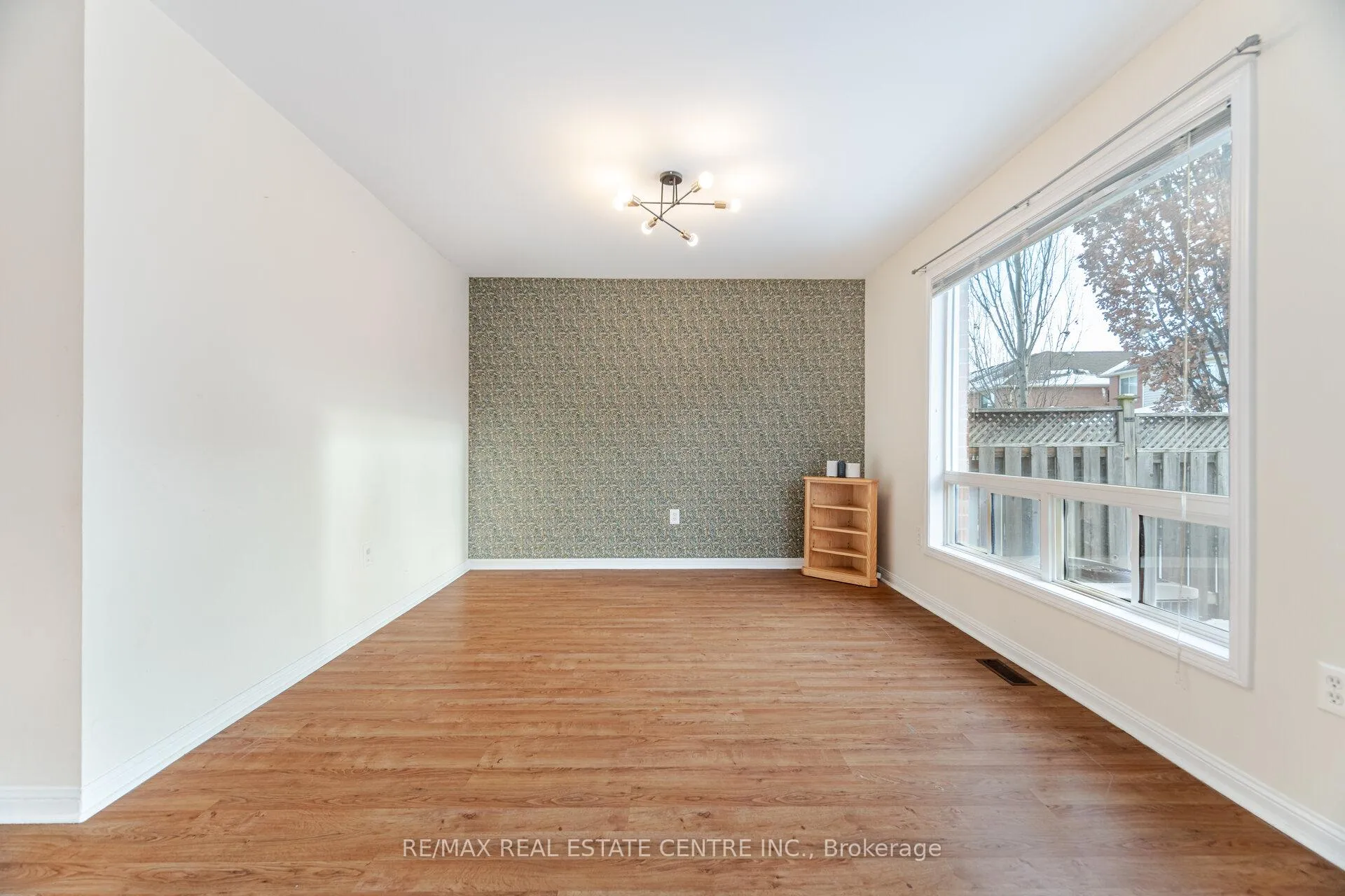 Photo 8 of 454 Collis Court, Milton, Clarke — HOMEH