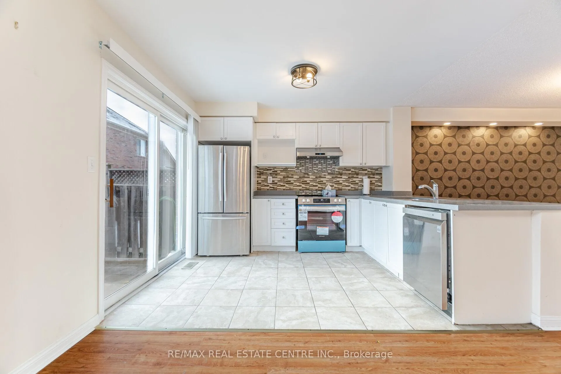 Photo 11 of 454 Collis Court, Milton, Clarke — HOMEH