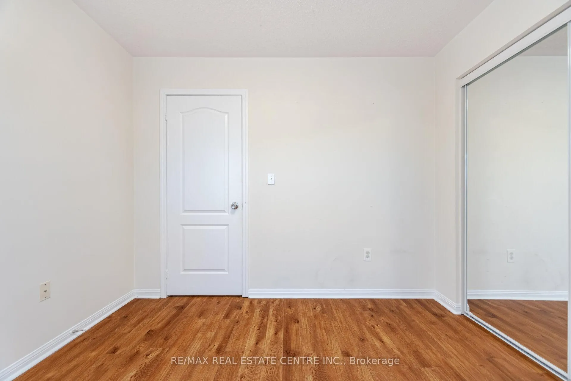 Photo 24 of 454 Collis Court, Milton, Clarke — HOMEH