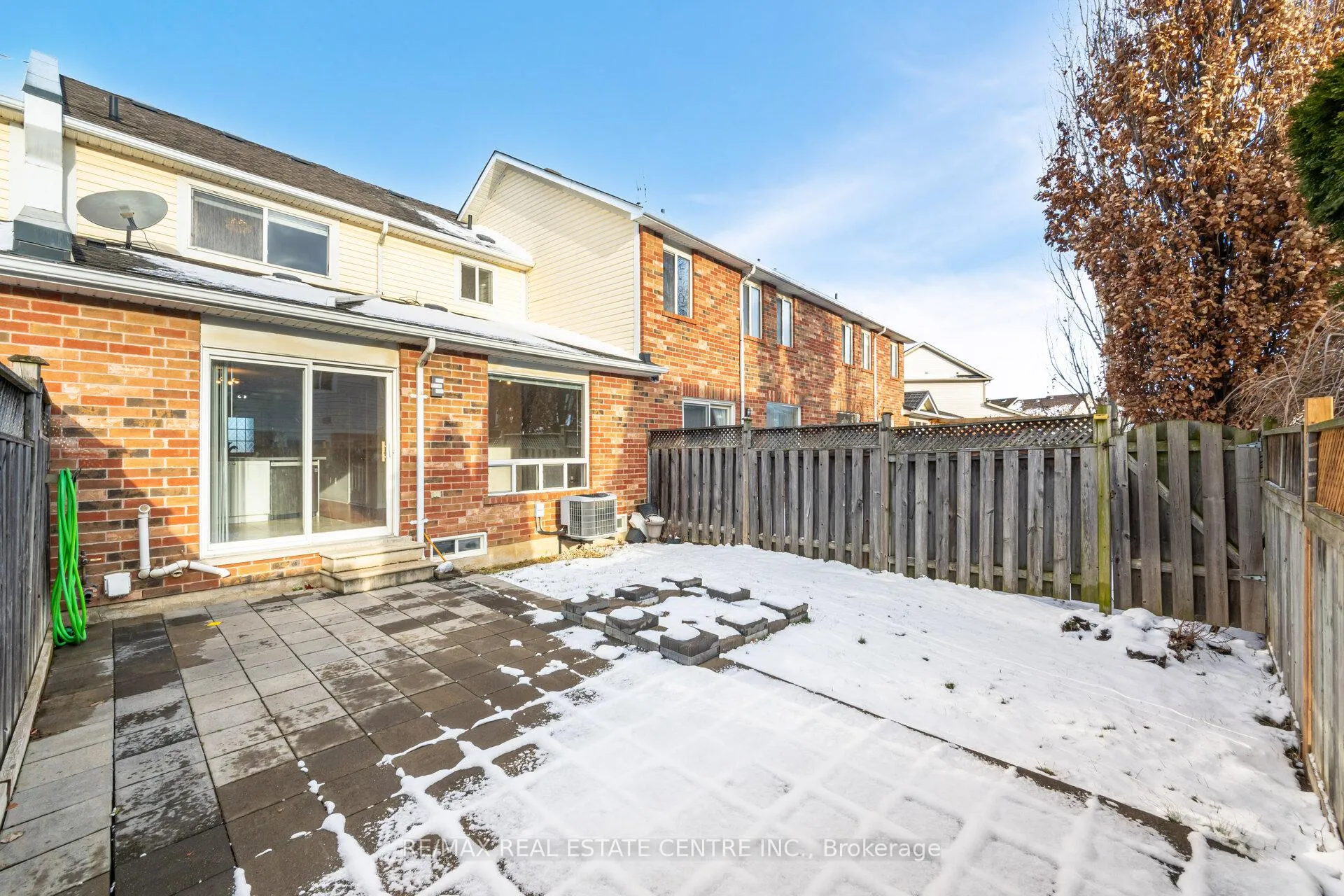 Photo 31 of 454 Collis Court, Milton, Clarke — HOMEH
