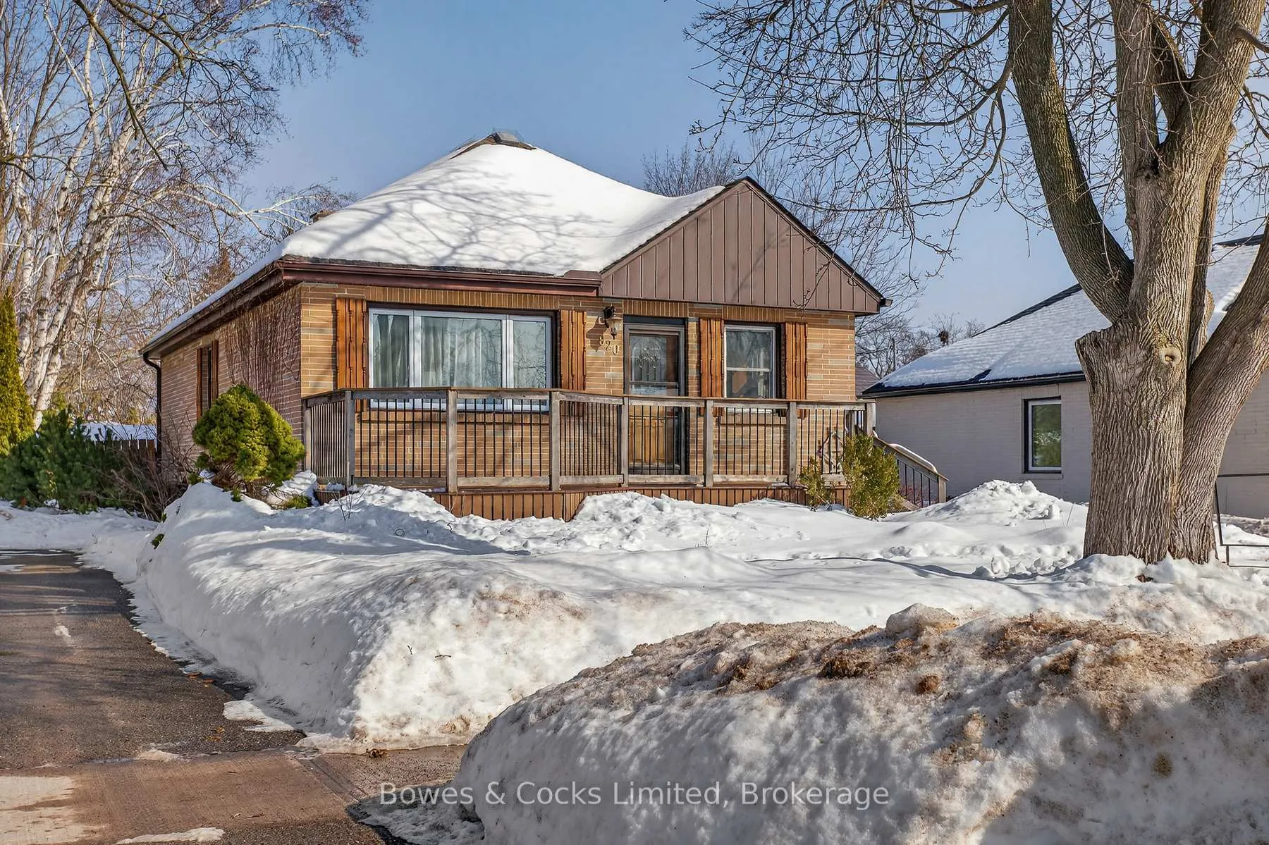 Photo 3 of 820 Nichols Street, Peterborough, Northcrest Ward 5 — HOMEH