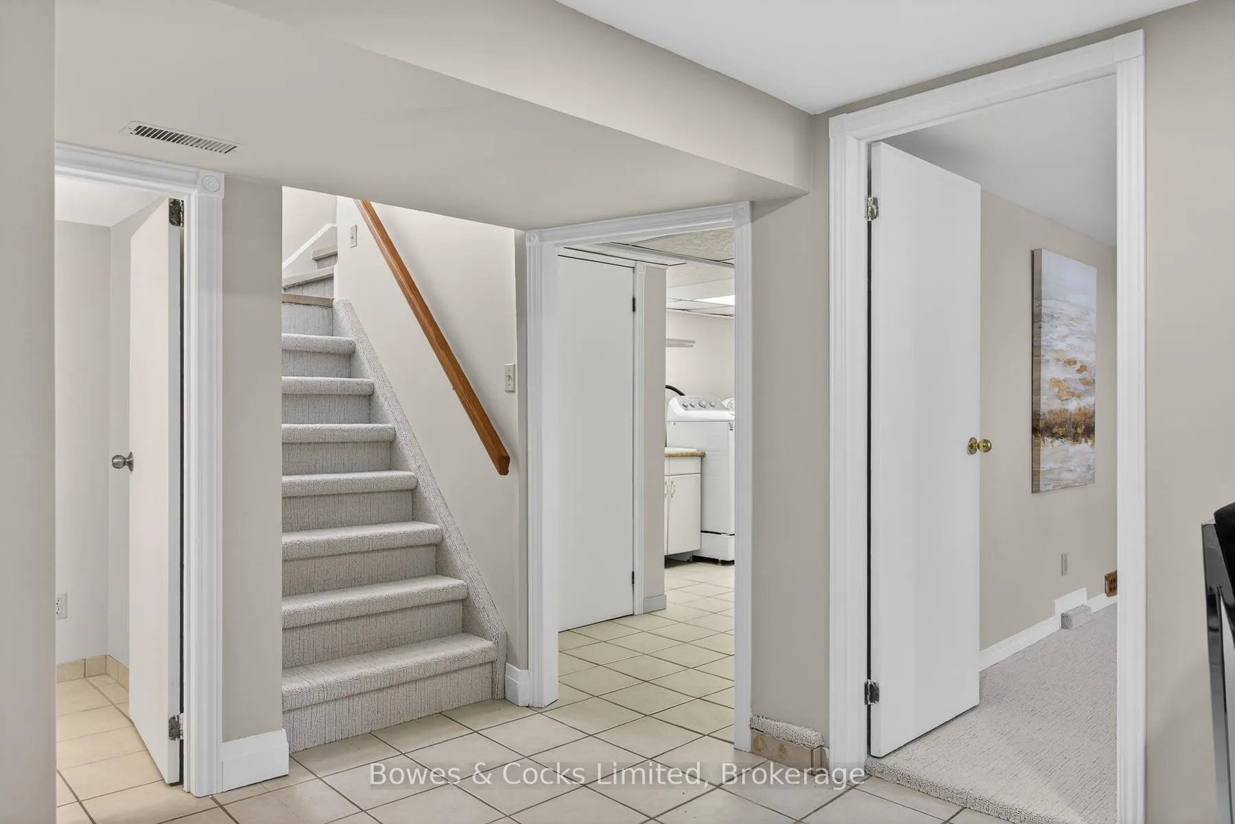 Photo 32 of 820 Nichols Street, Peterborough, Northcrest Ward 5 — HOMEH