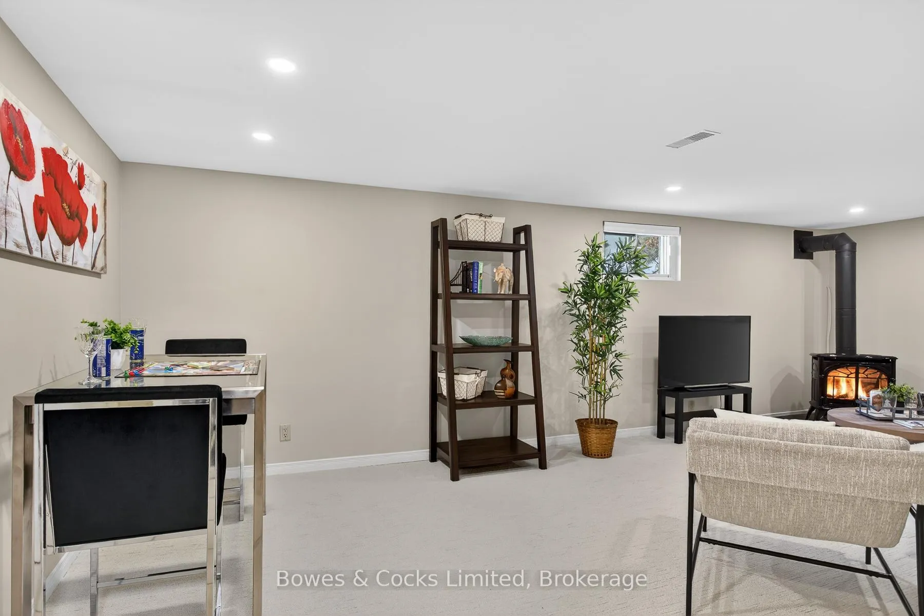 Photo 33 of 820 Nichols Street, Peterborough, Northcrest Ward 5 — HOMEH