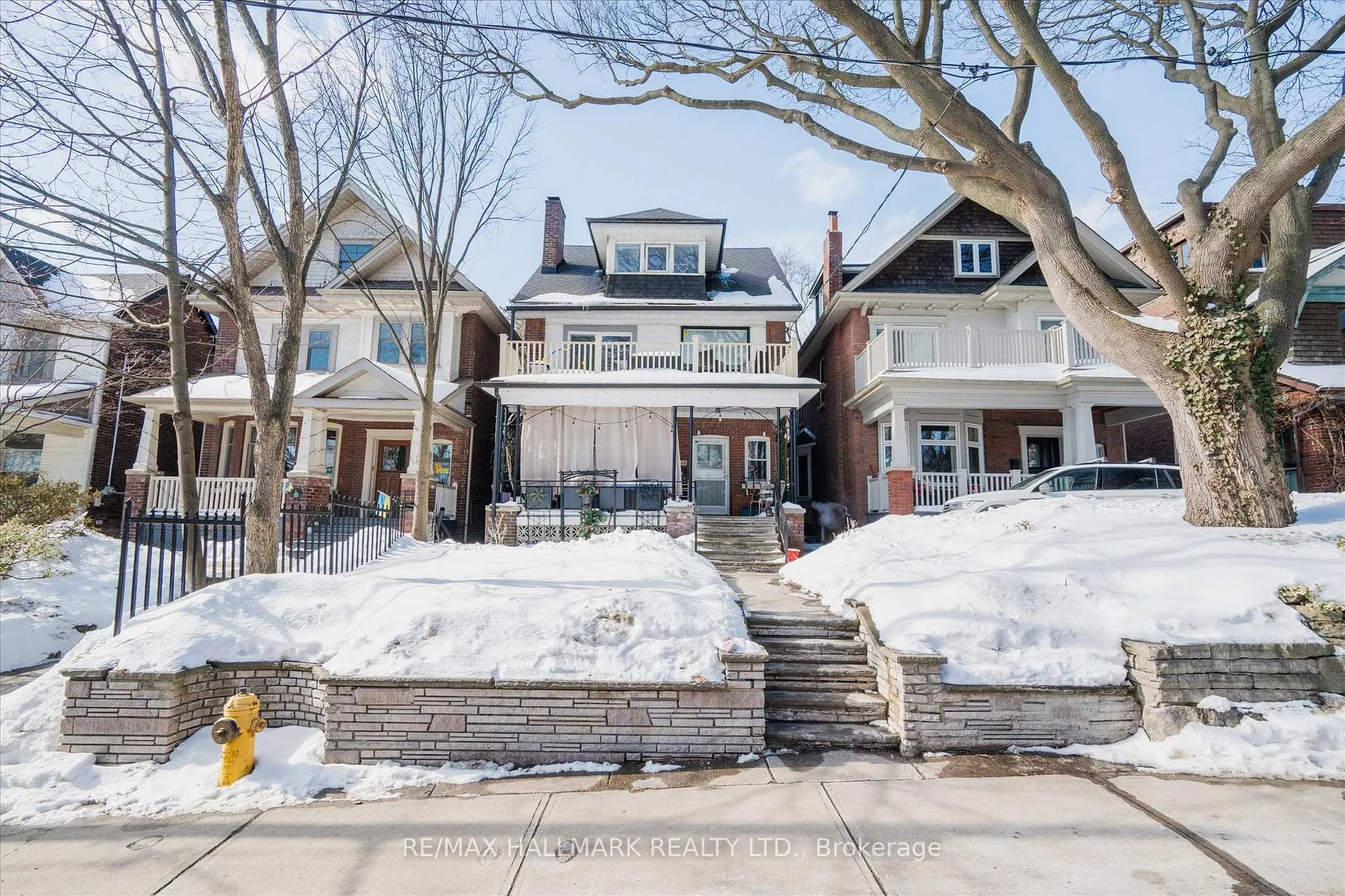 Photo 1 of Unit Basement, 222 Wineva Avenue, Toronto, The Beaches — HOMEH