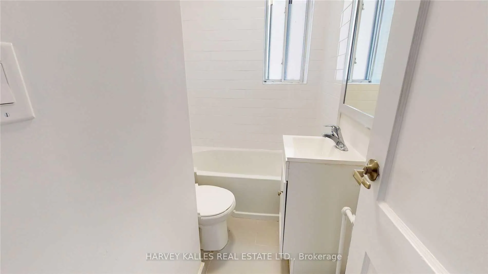 Photo 19 of Unit 7, 320 Lonsdale Road, Toronto, Forest Hill South — HOMEH