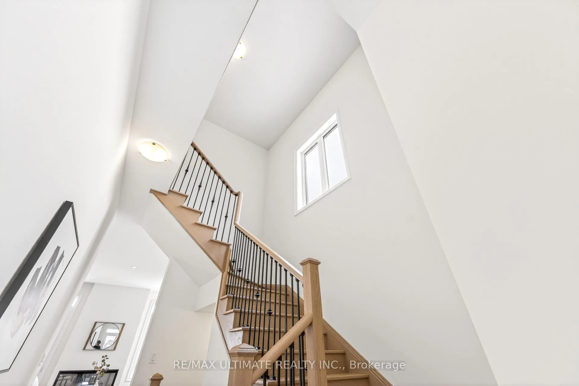 Photo 18 of 23 Fire King Drive, Whitby, Rural Whitby — HOMEH