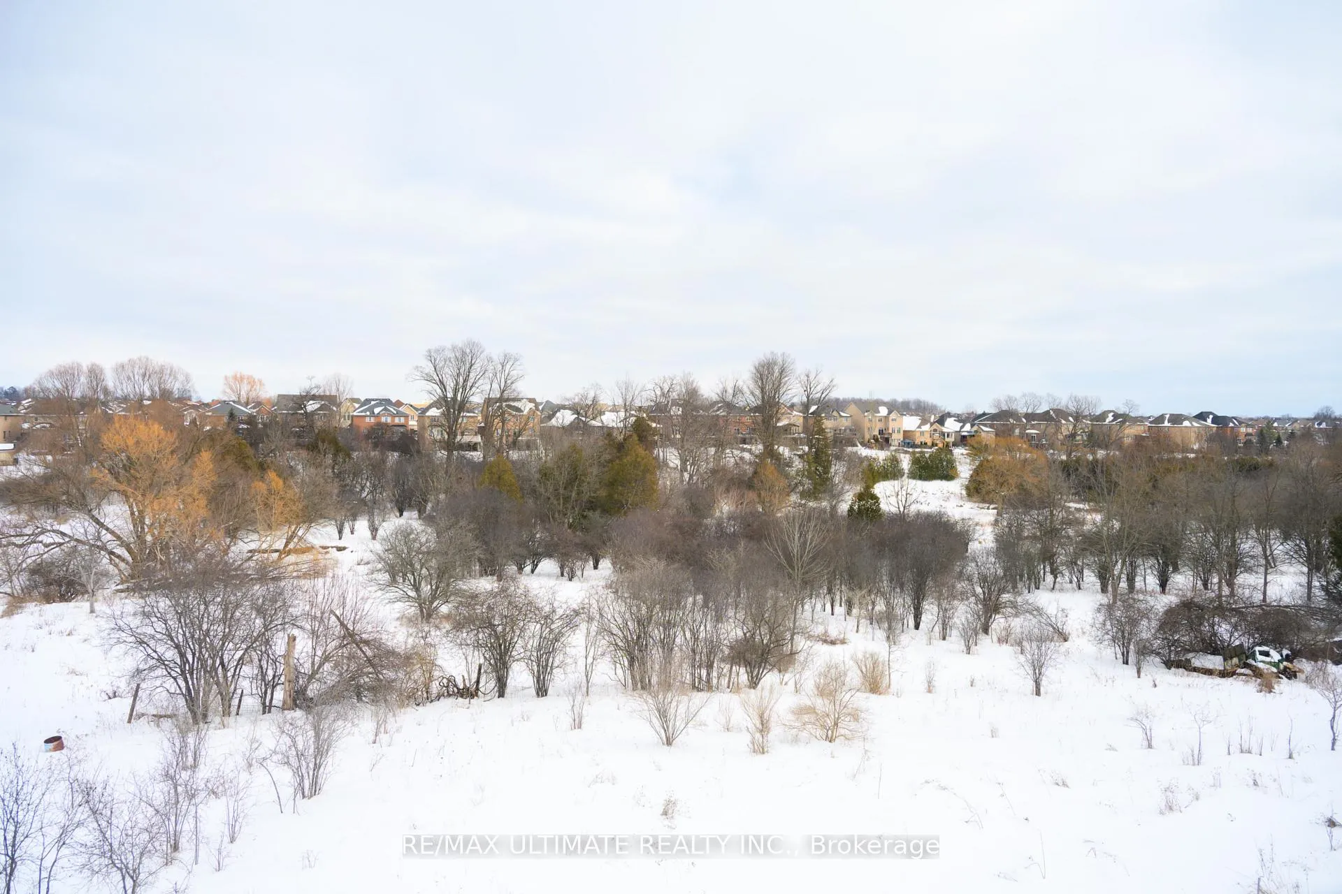 Photo 43 of 23 Fire King Drive, Whitby, Rural Whitby — HOMEH